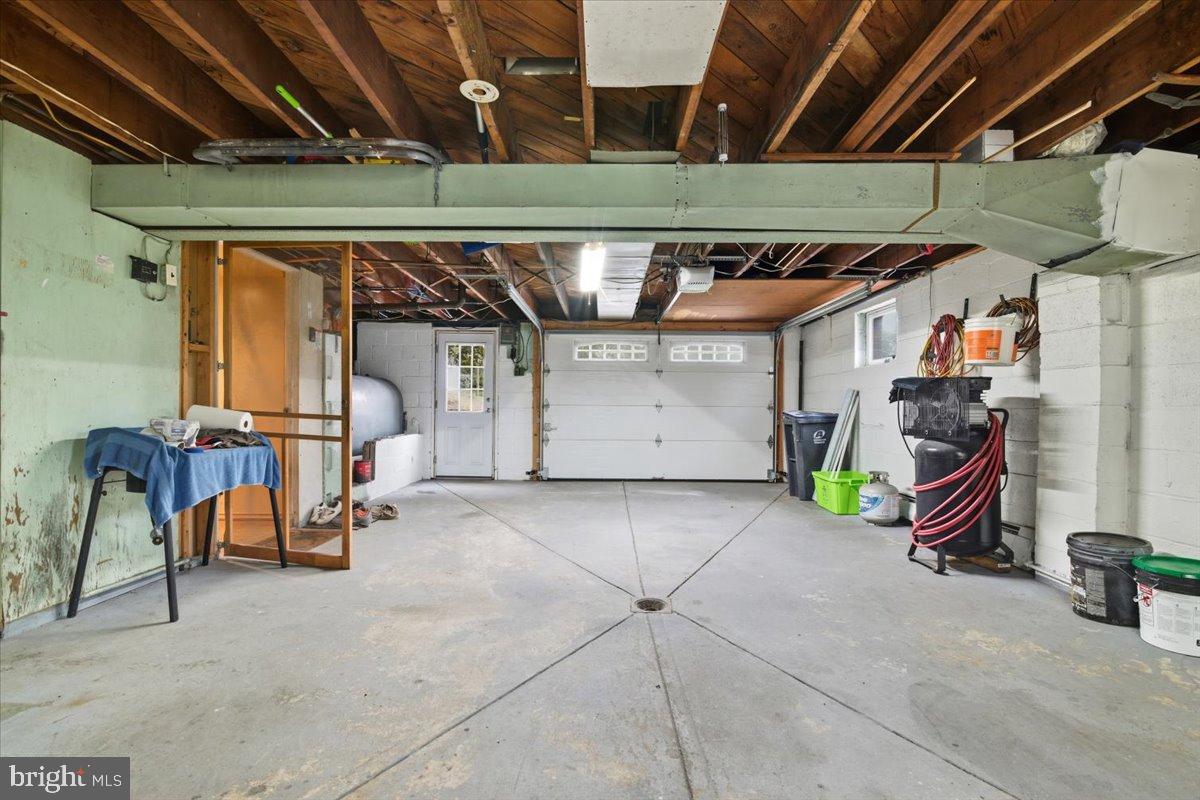 HOMETOWN - Residential