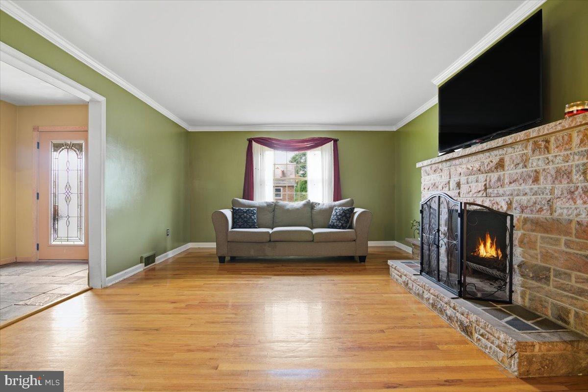 HOMETOWN - Residential