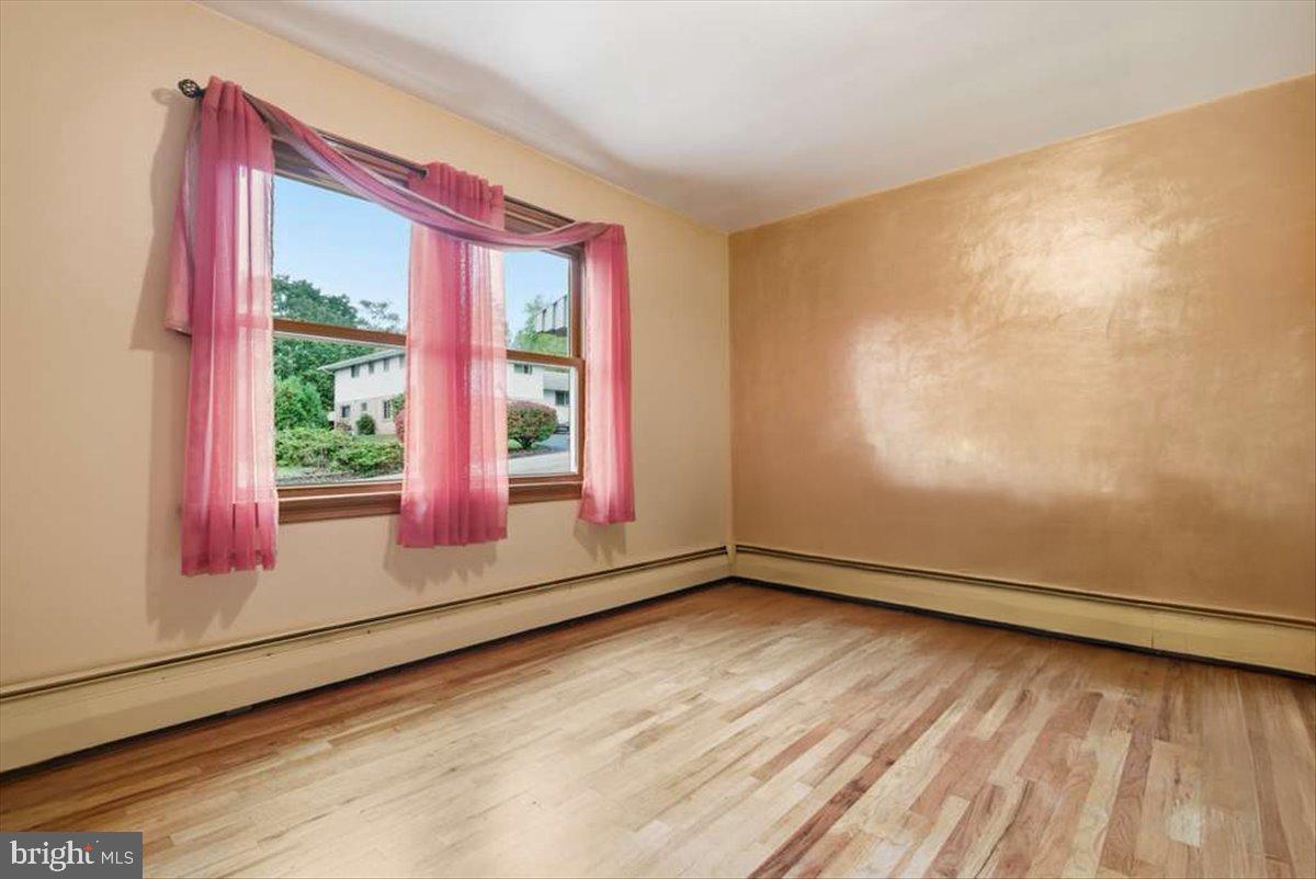 HOMETOWN - Residential