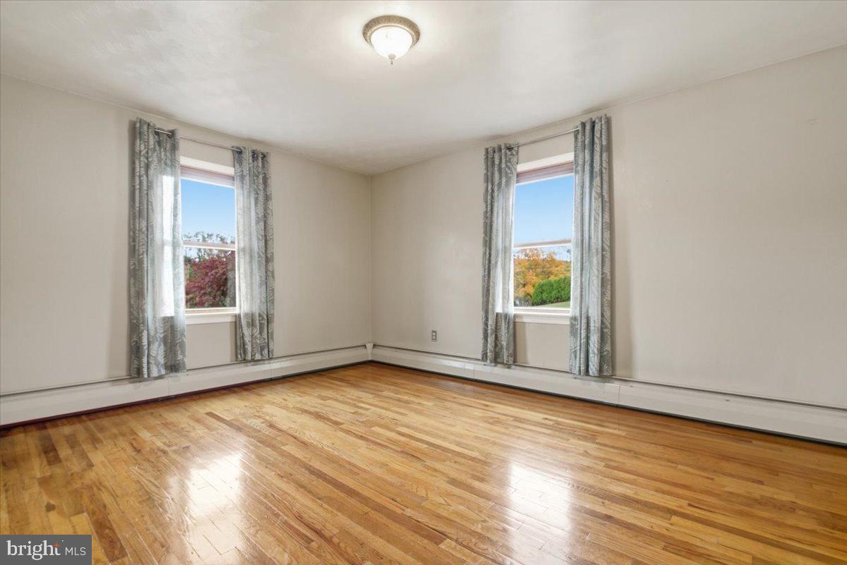 HOMETOWN - Residential