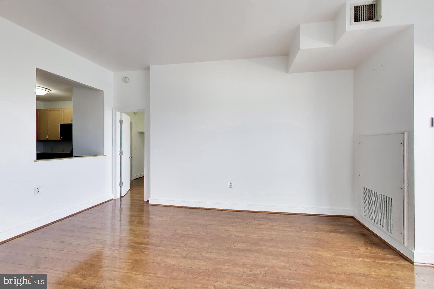 800 4TH STREET SW S809