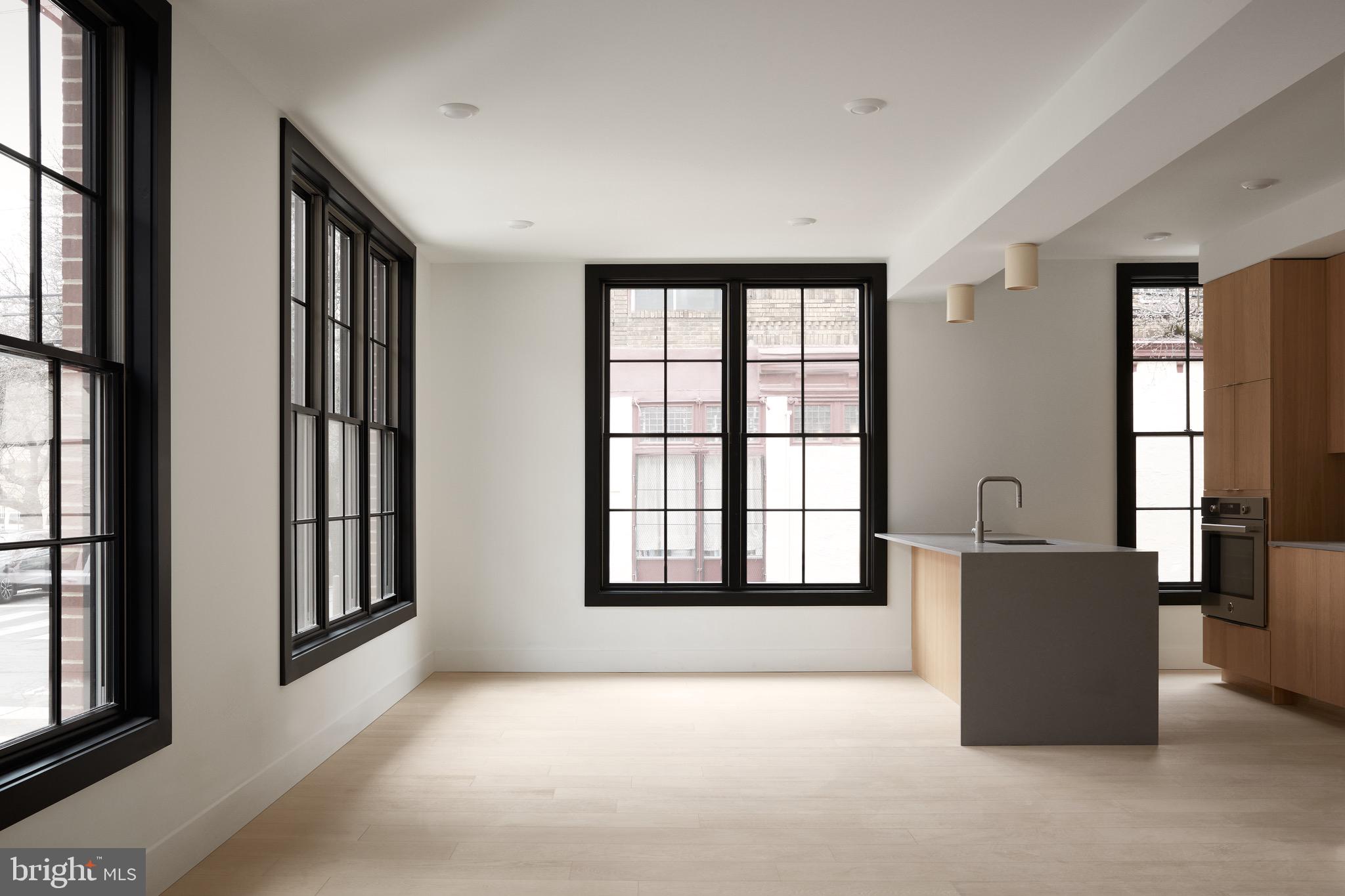 SPRING GARDEN - Residential