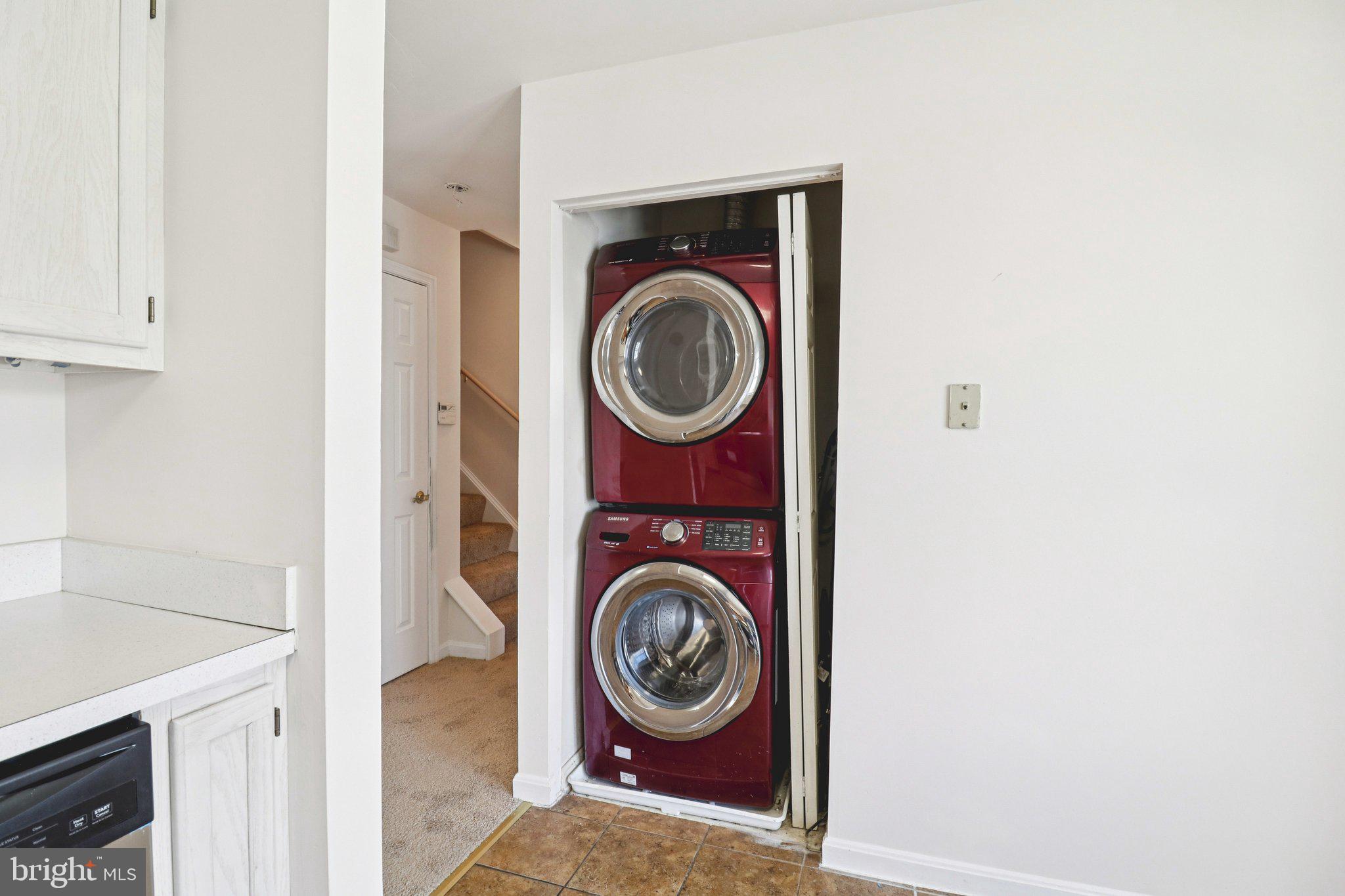 APPLEGATE CONDO - Residential