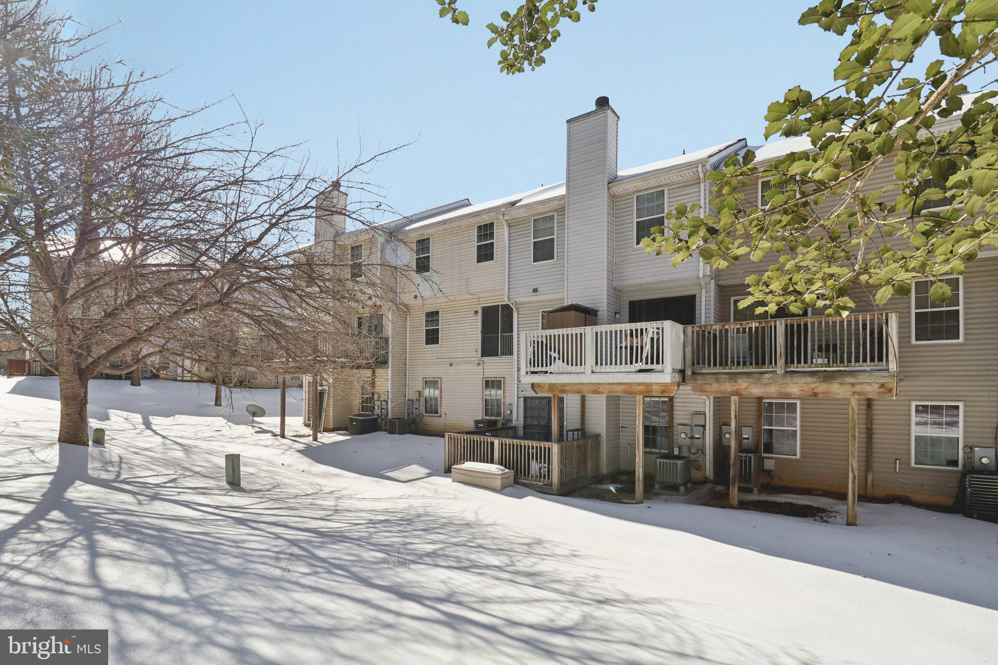 APPLEGATE CONDO - Residential