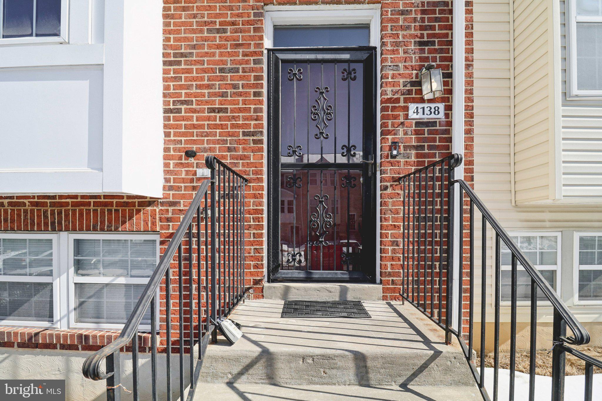 APPLEGATE CONDO - Residential