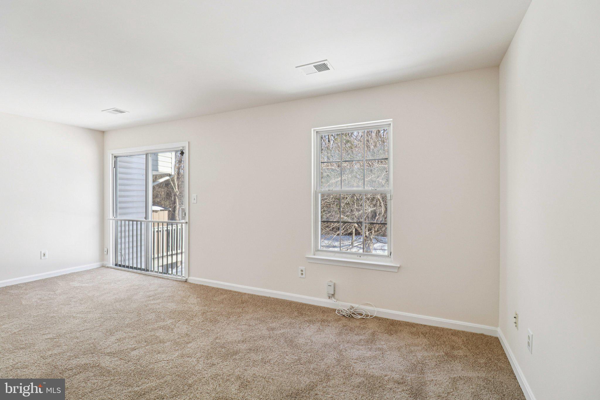 APPLEGATE CONDO - Residential