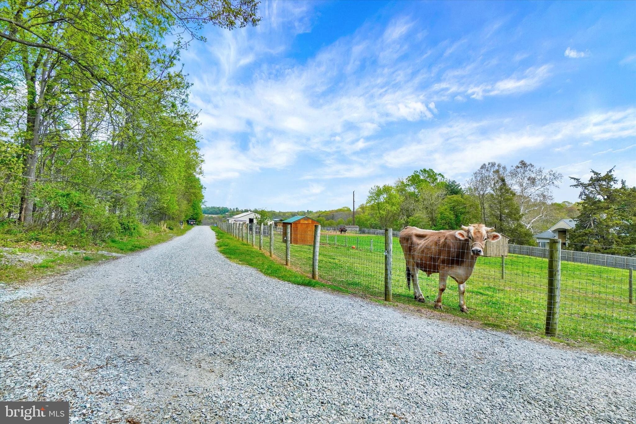 AIRVILLE - Farm