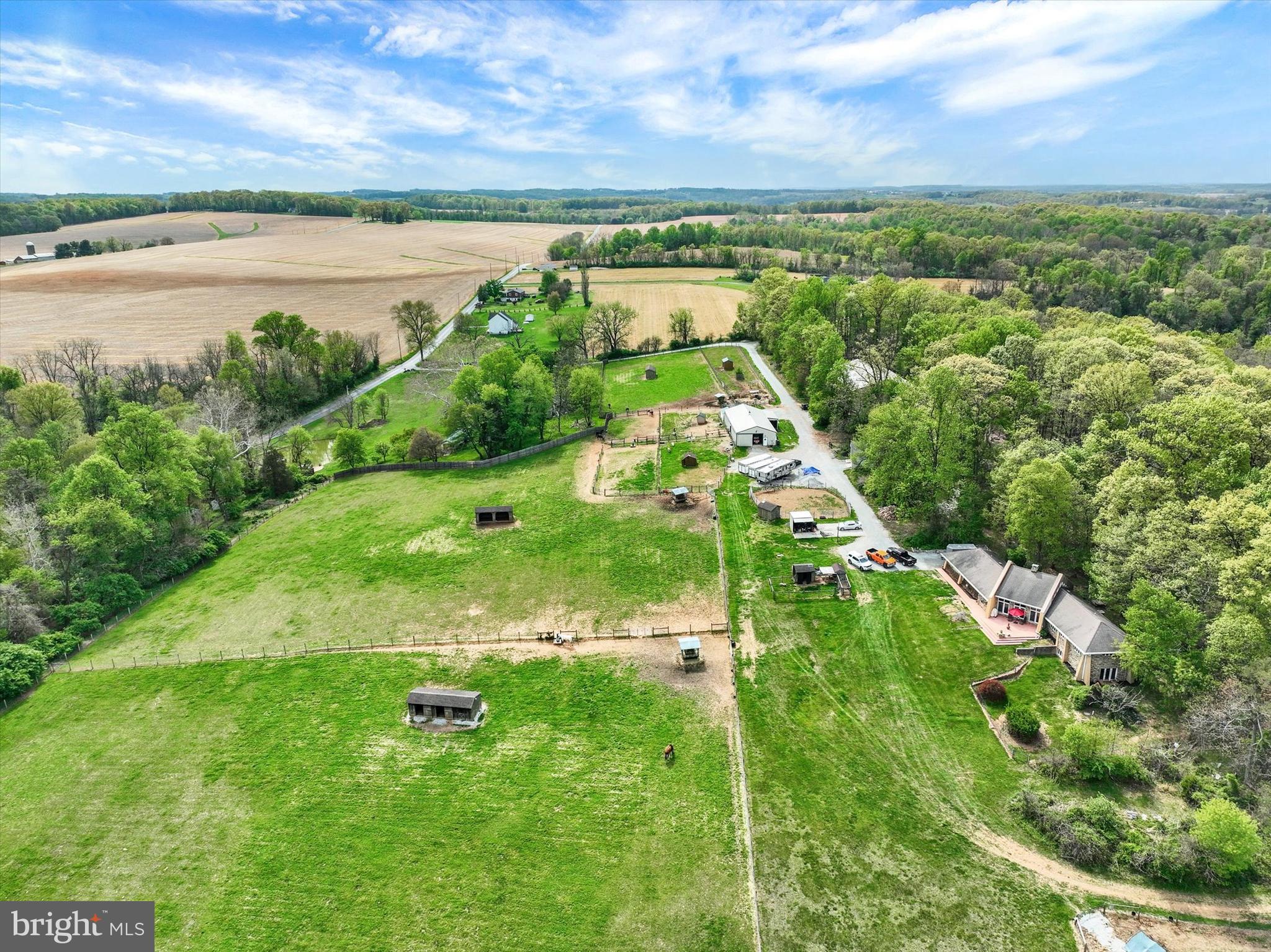 AIRVILLE - Farm