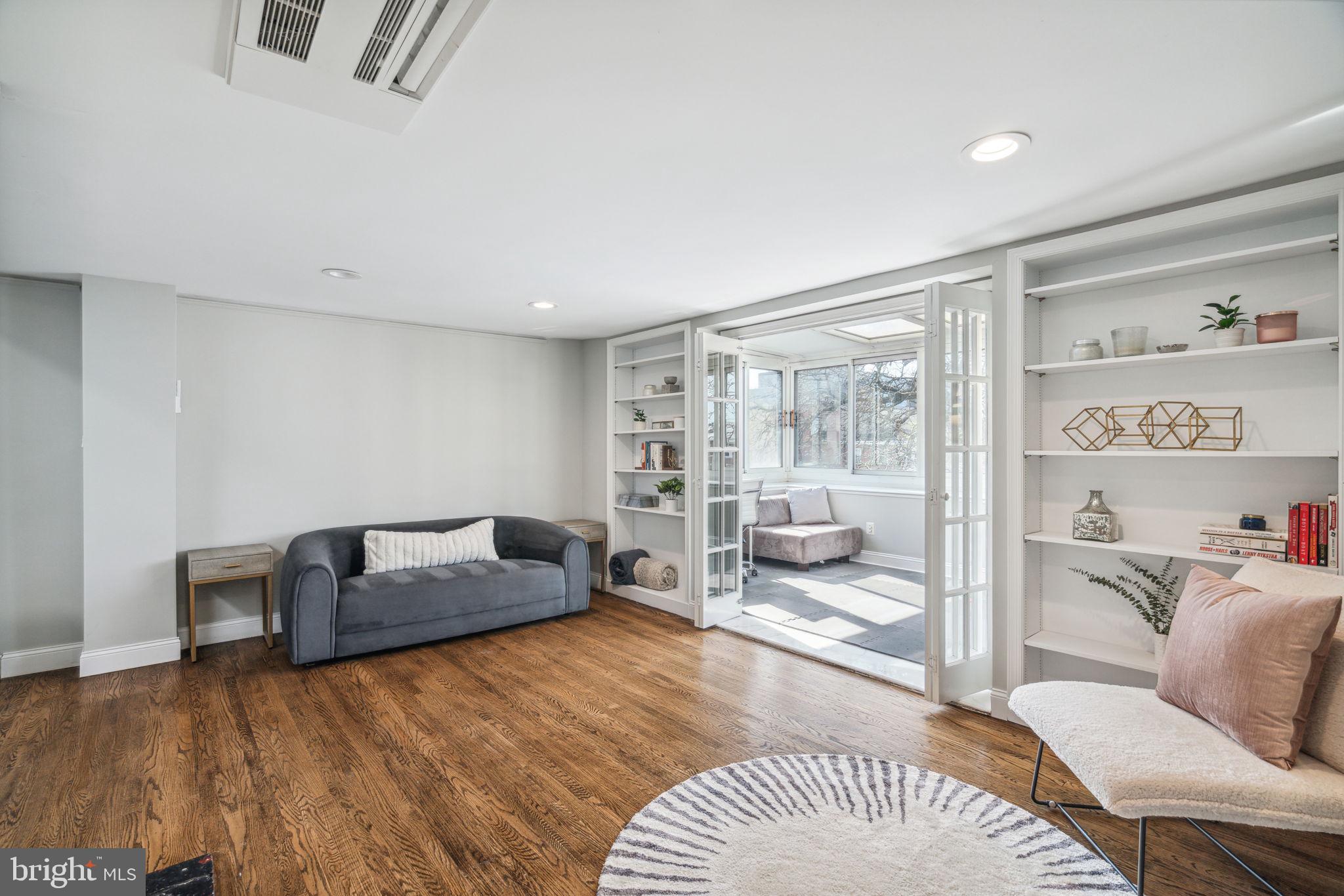 RITTENHOUSE SQUARE - Residential