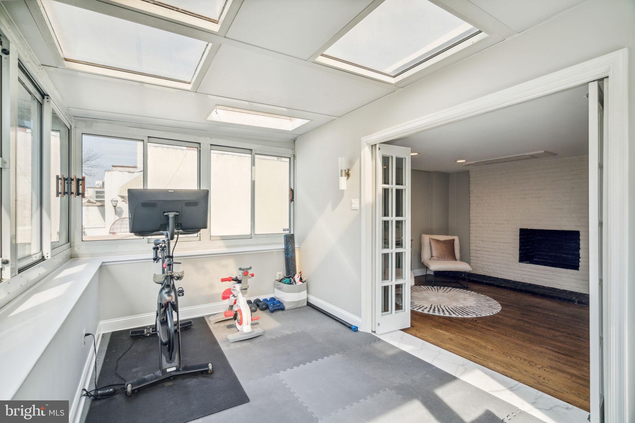 RITTENHOUSE SQUARE - Residential