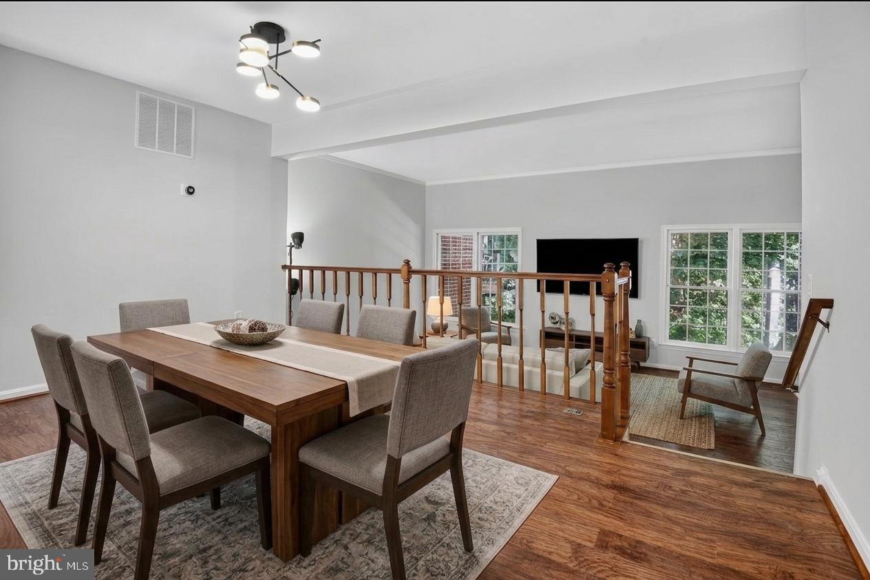 2155 POND VIEW COURT