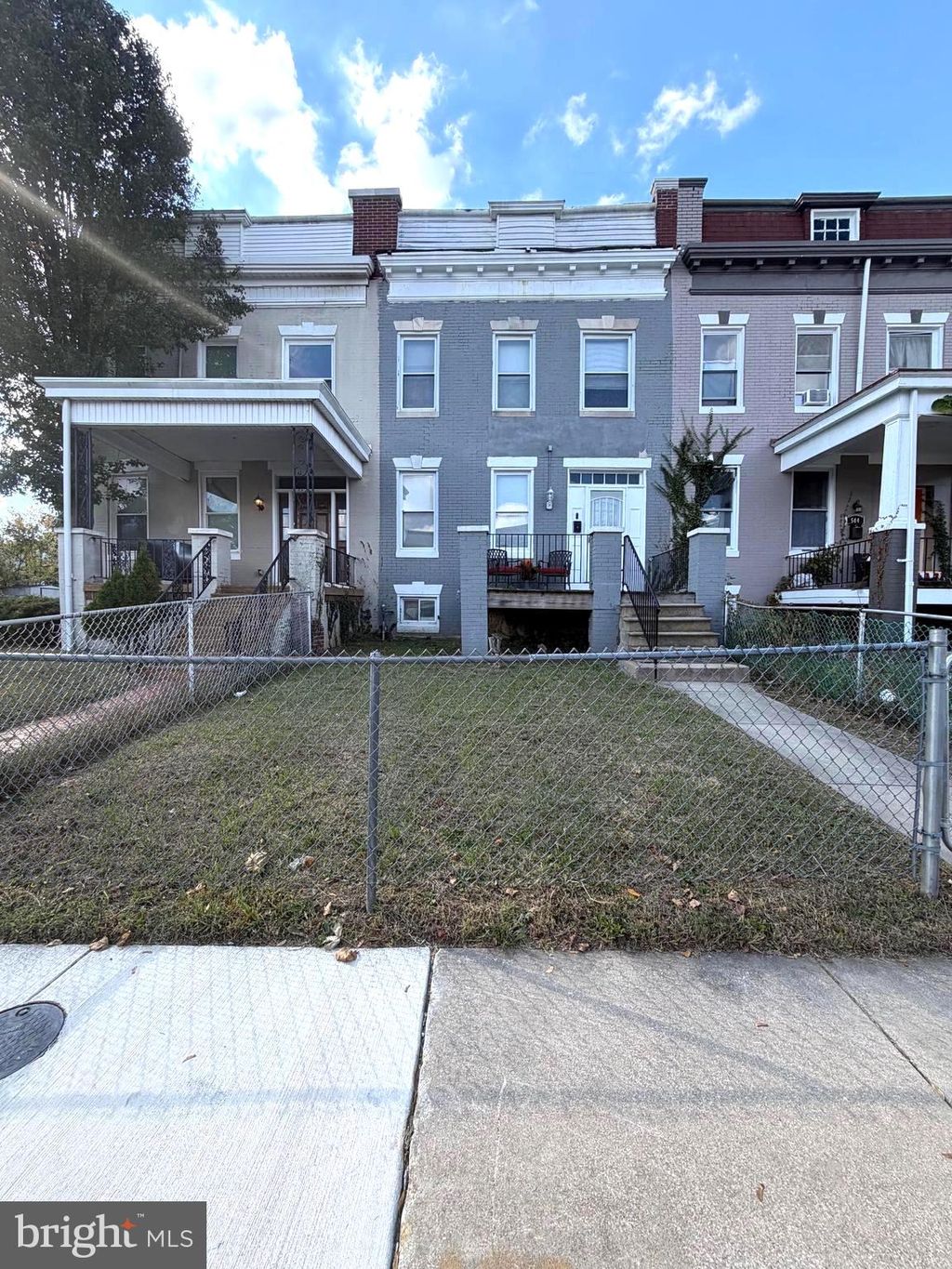 Photo of 502 Lyndhurst Street, BALTIMORE, MD 21229 (MLS # MDBA2188614)
