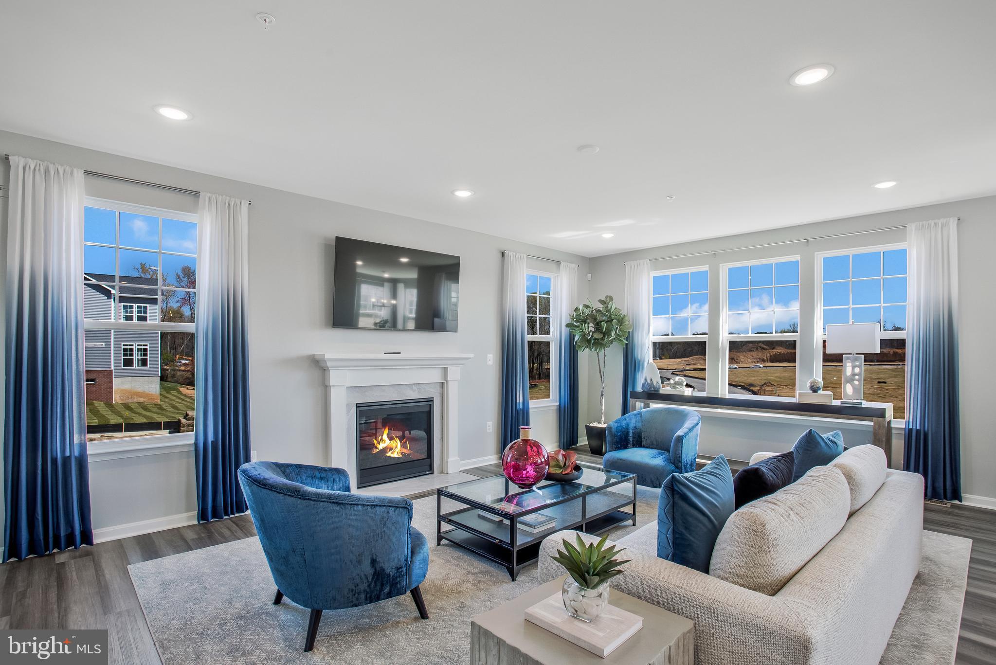 FAIRWAY ESTATES - Residential