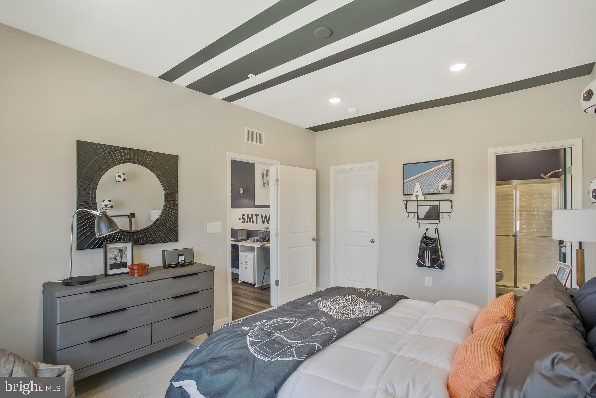 FAIRWAY ESTATES - Residential