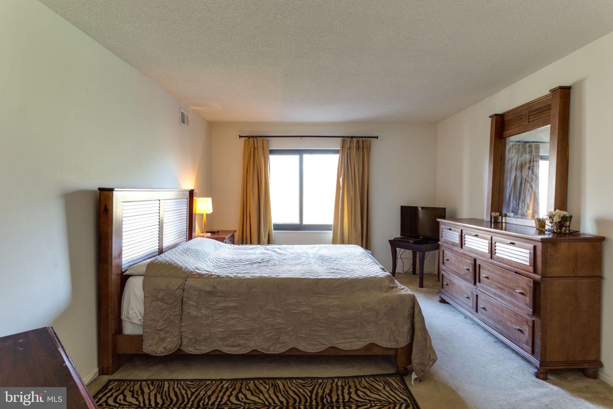 WATERGATE AT LANDMARK - Residential