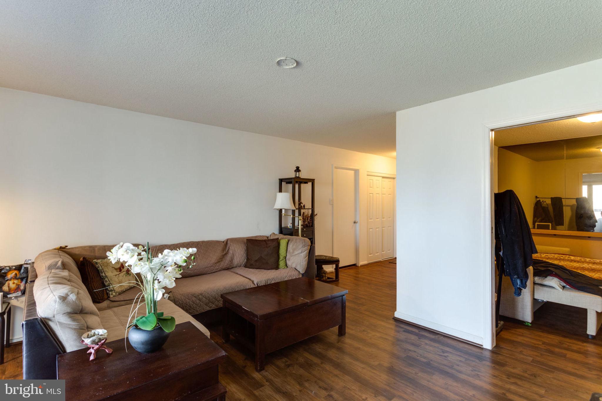 WATERGATE AT LANDMARK - Residential