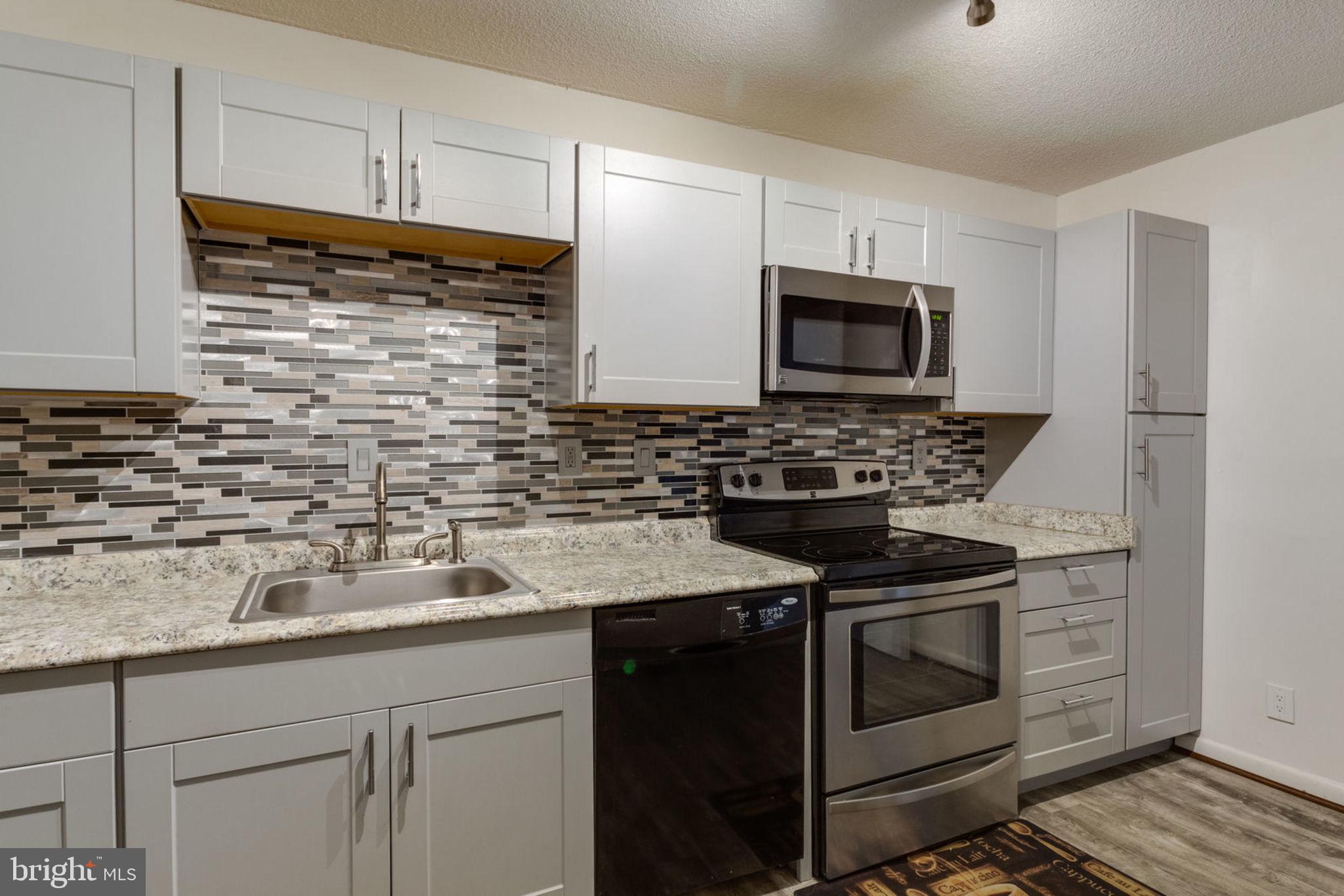 WATERGATE AT LANDMARK - Residential