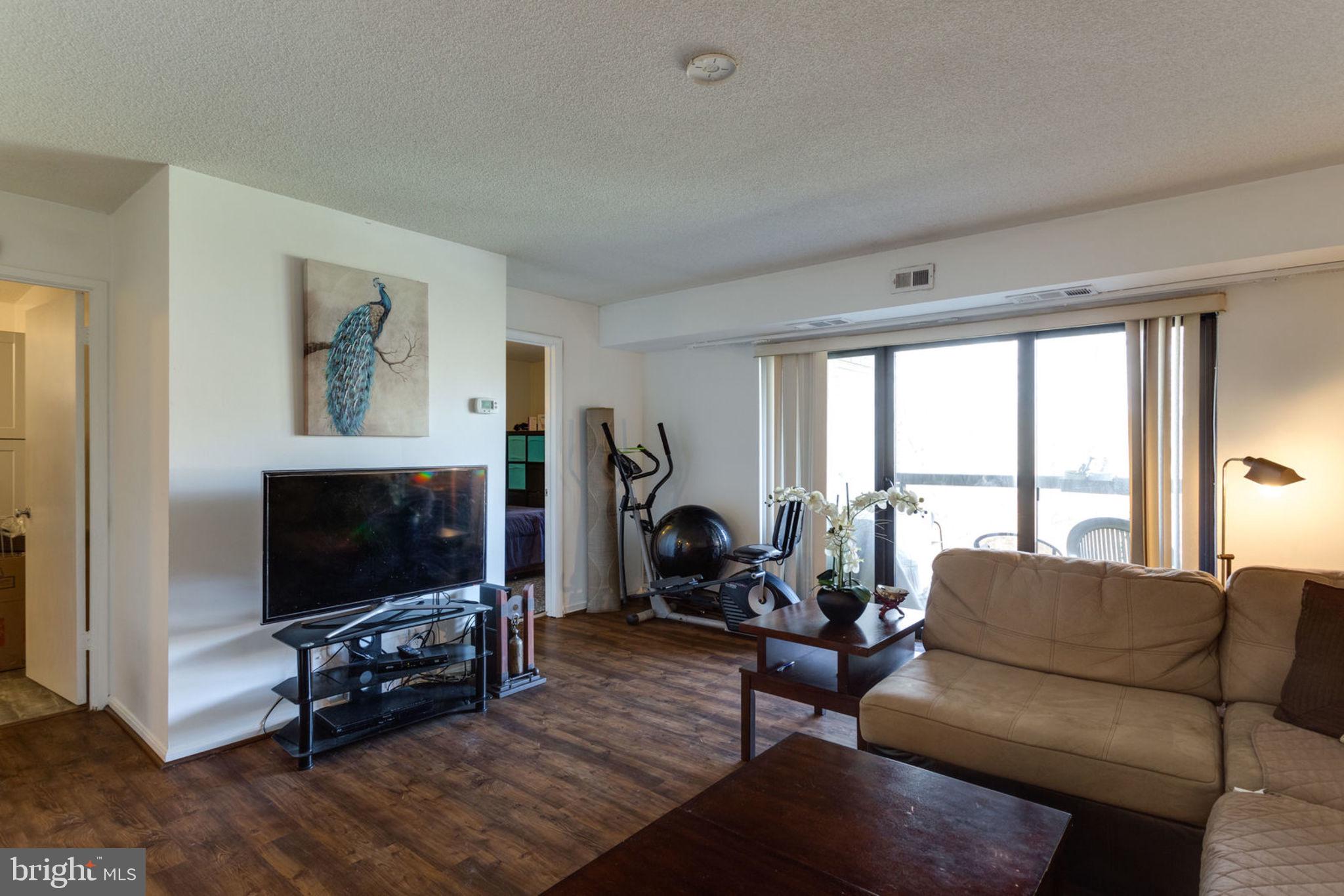 WATERGATE AT LANDMARK - Residential