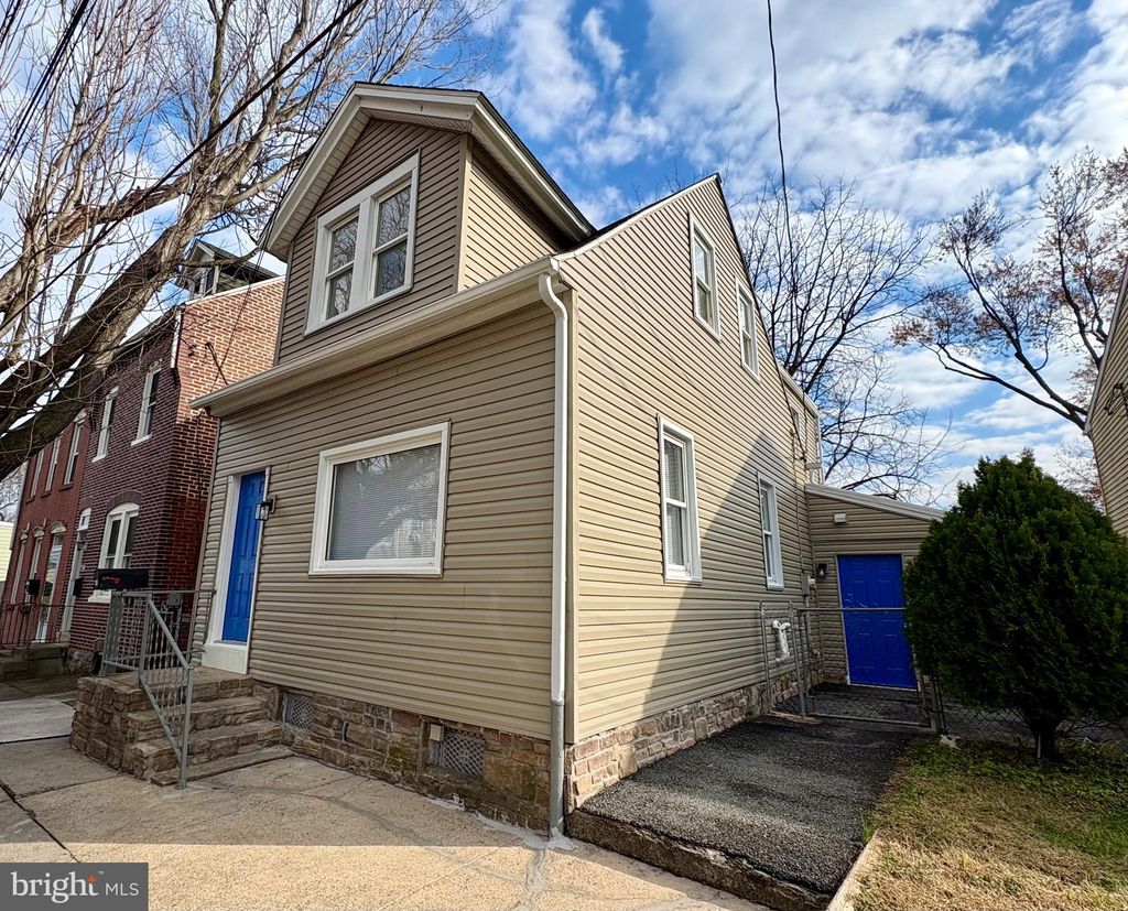 Photo of 758 Fremont Street, LANCASTER, PA 17603 (MLS # PALA2079934)