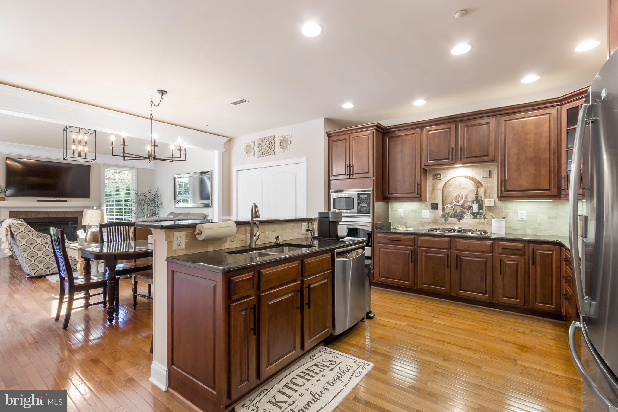 TOLLGATE VILLAGE - Residential