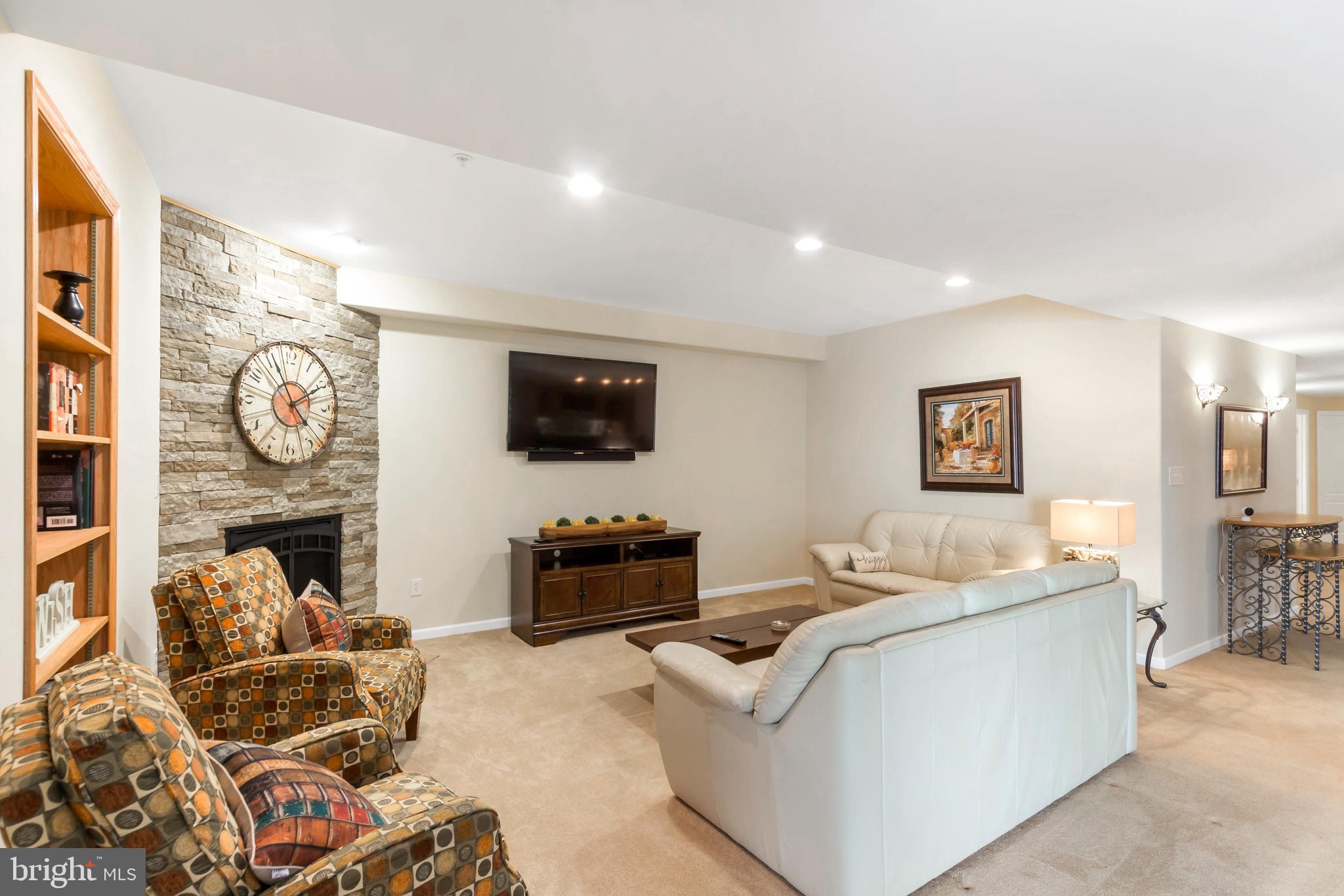 TOLLGATE VILLAGE - Residential