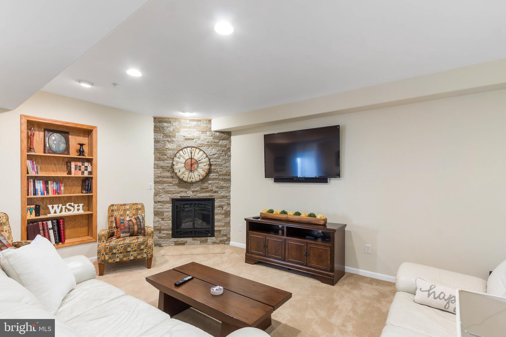 TOLLGATE VILLAGE - Residential