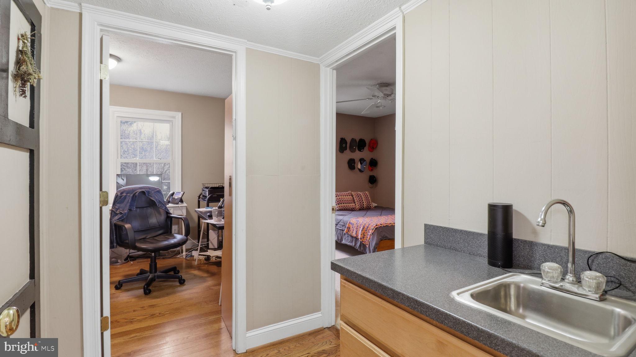 QUINCE ORCHARD KNOLLS - Residential