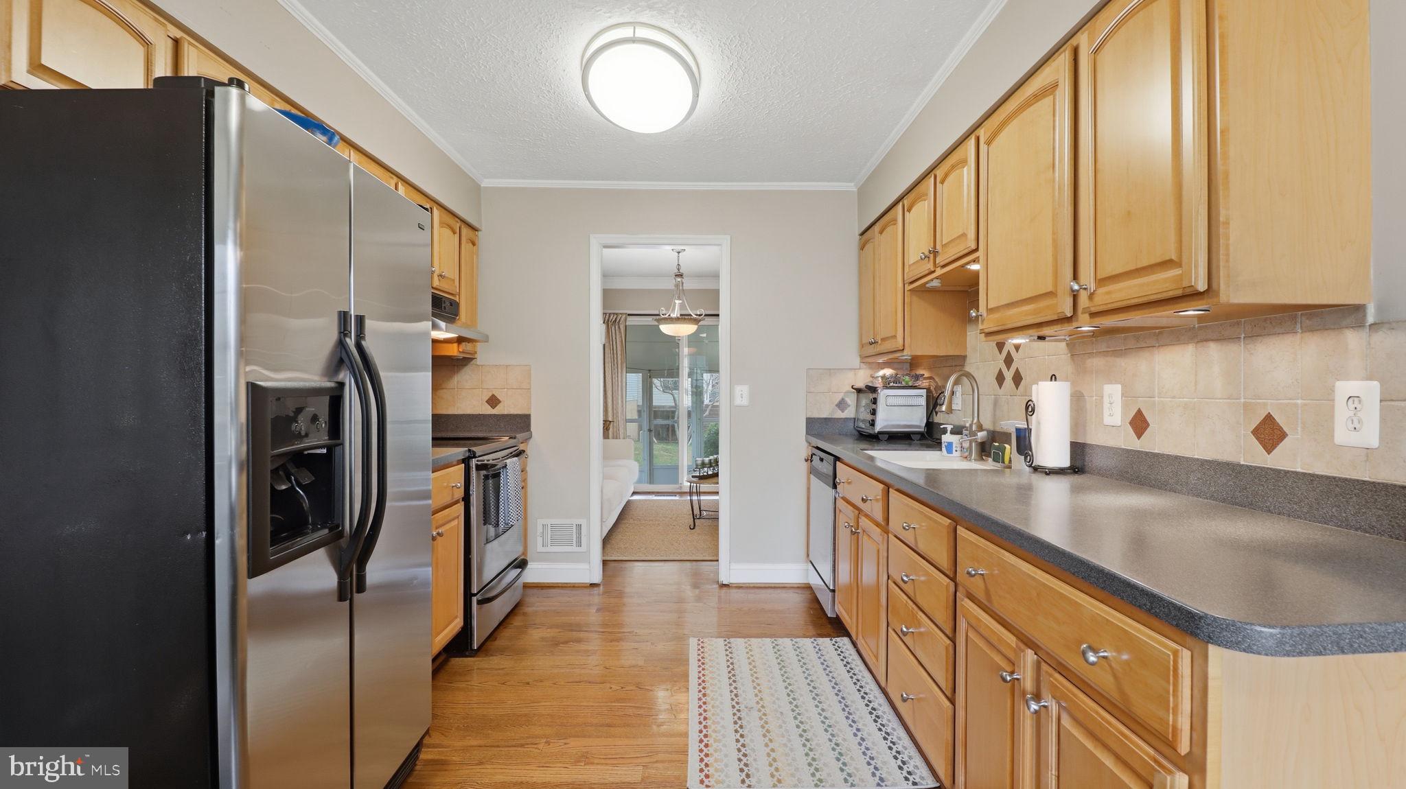 QUINCE ORCHARD KNOLLS - Residential