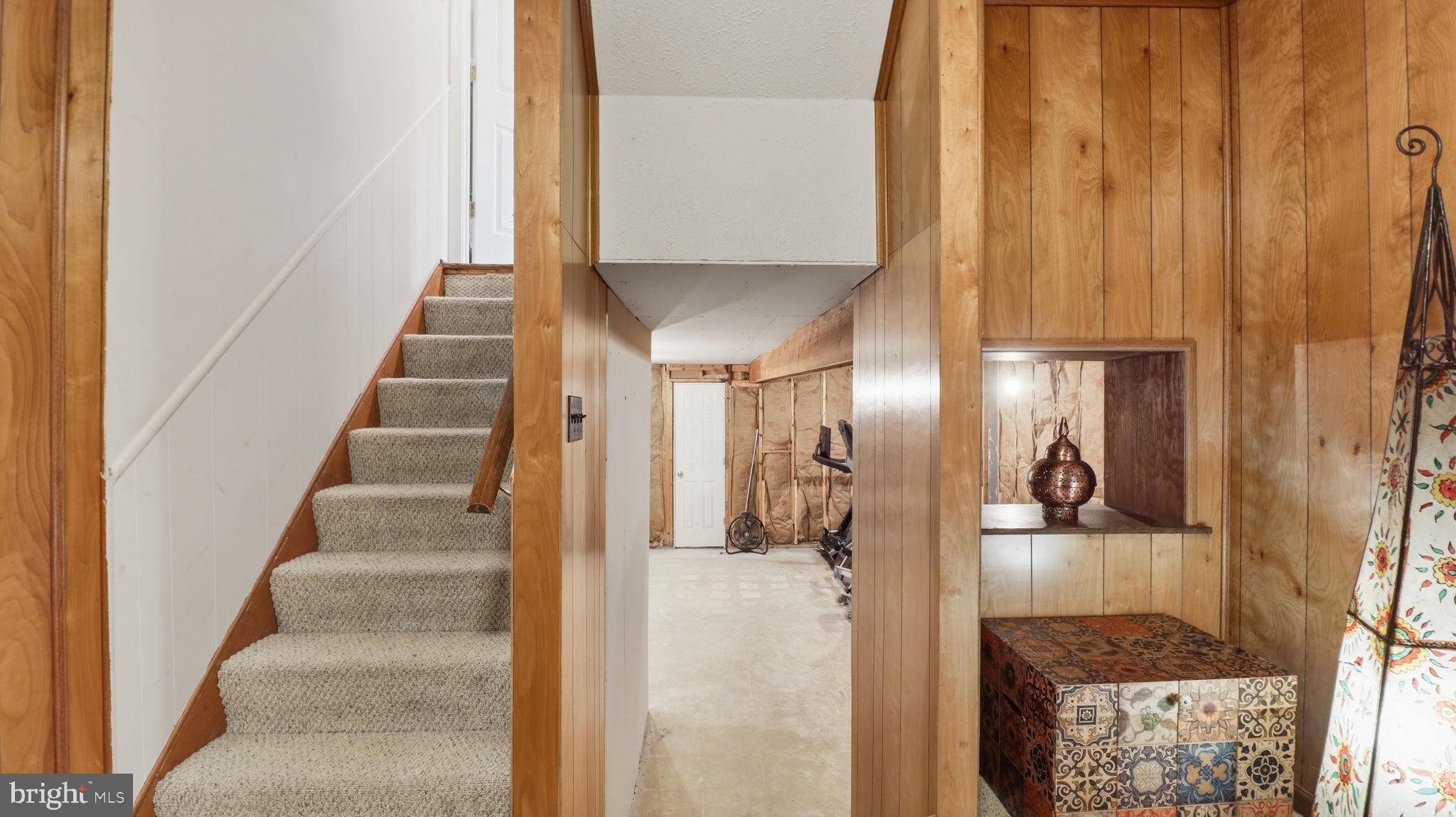 QUINCE ORCHARD KNOLLS - Residential