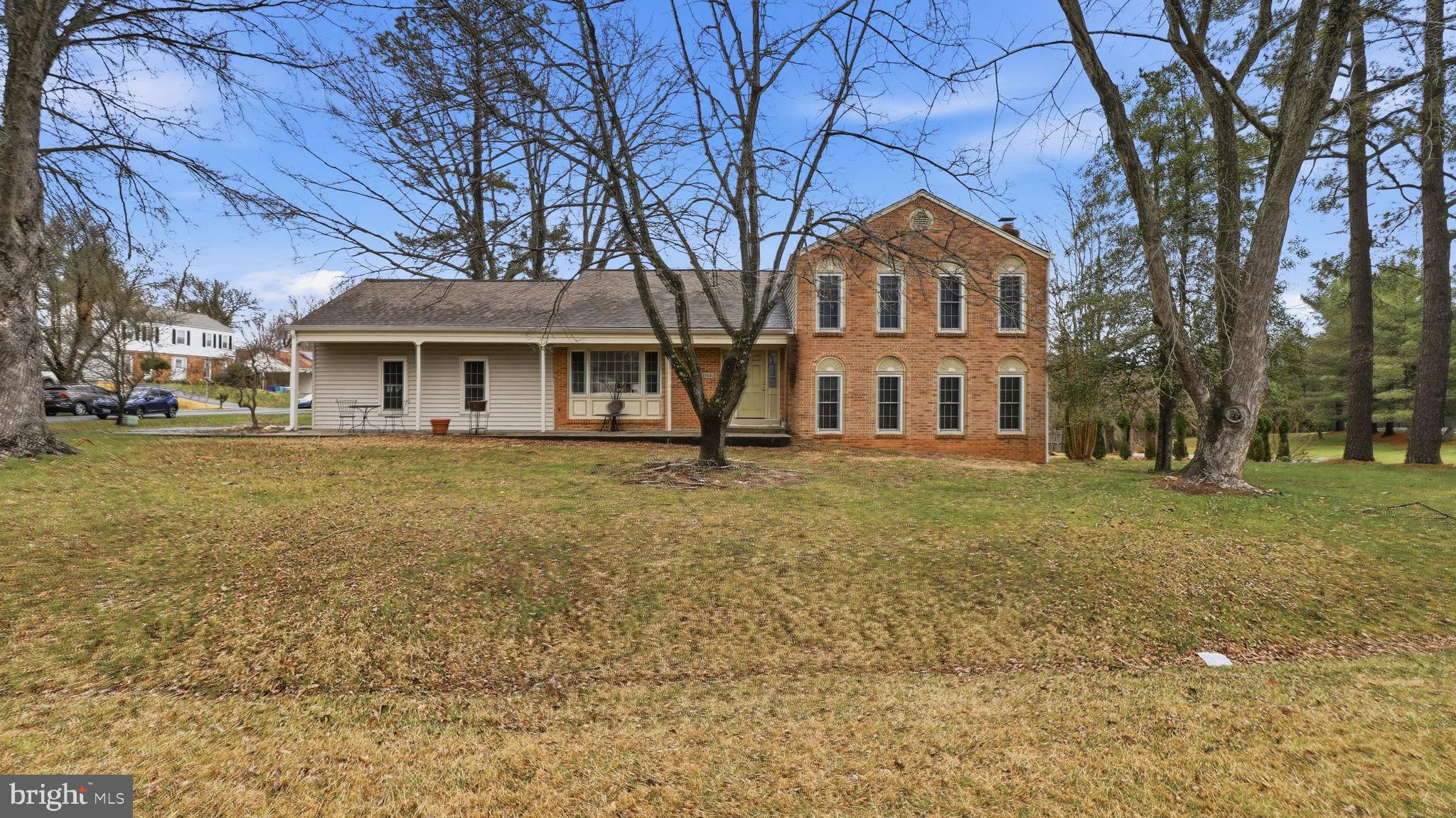 QUINCE ORCHARD KNOLLS - Residential