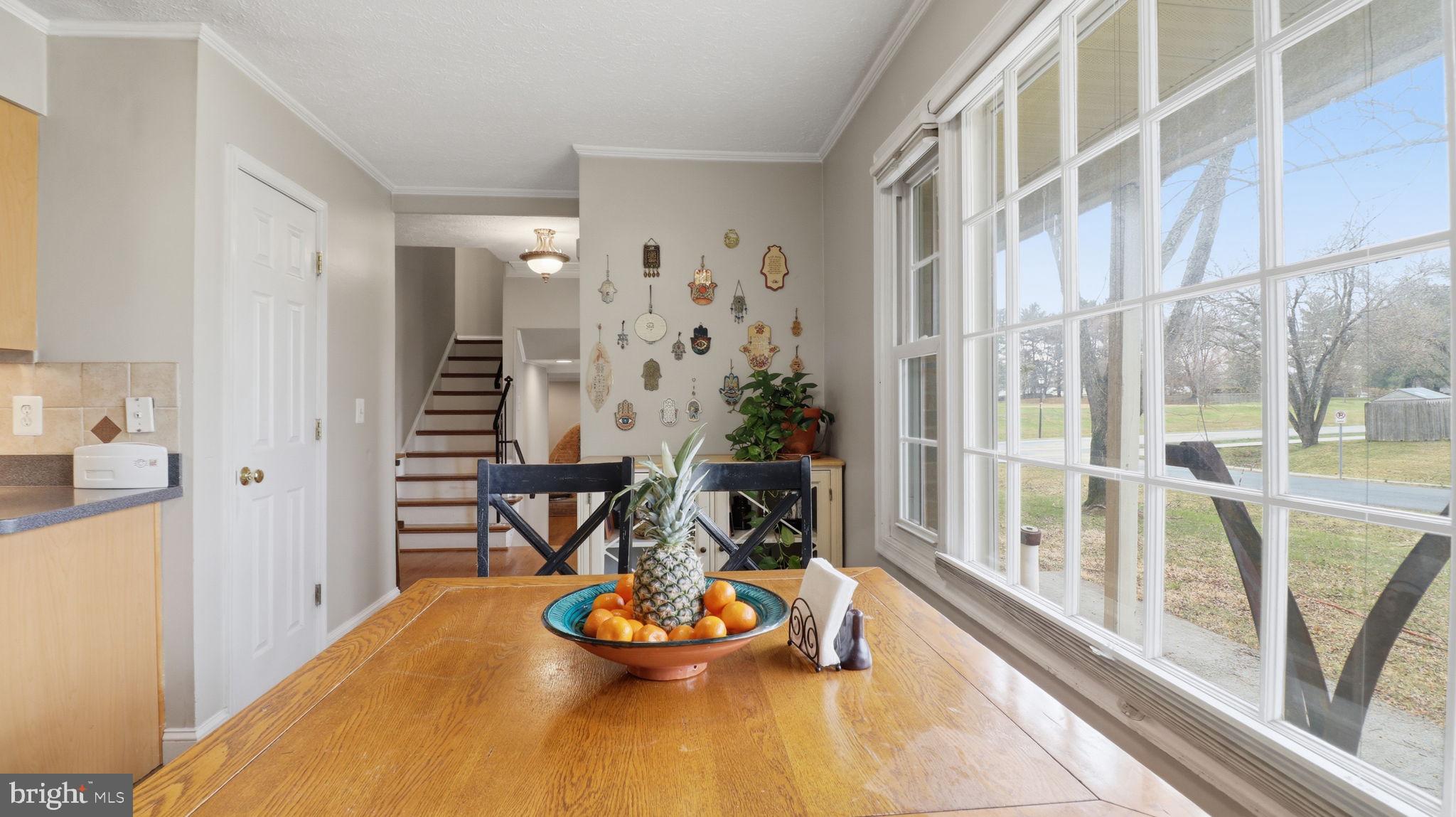 QUINCE ORCHARD KNOLLS - Residential