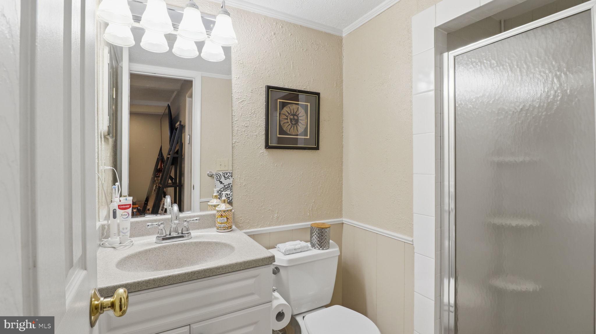 QUINCE ORCHARD KNOLLS - Residential