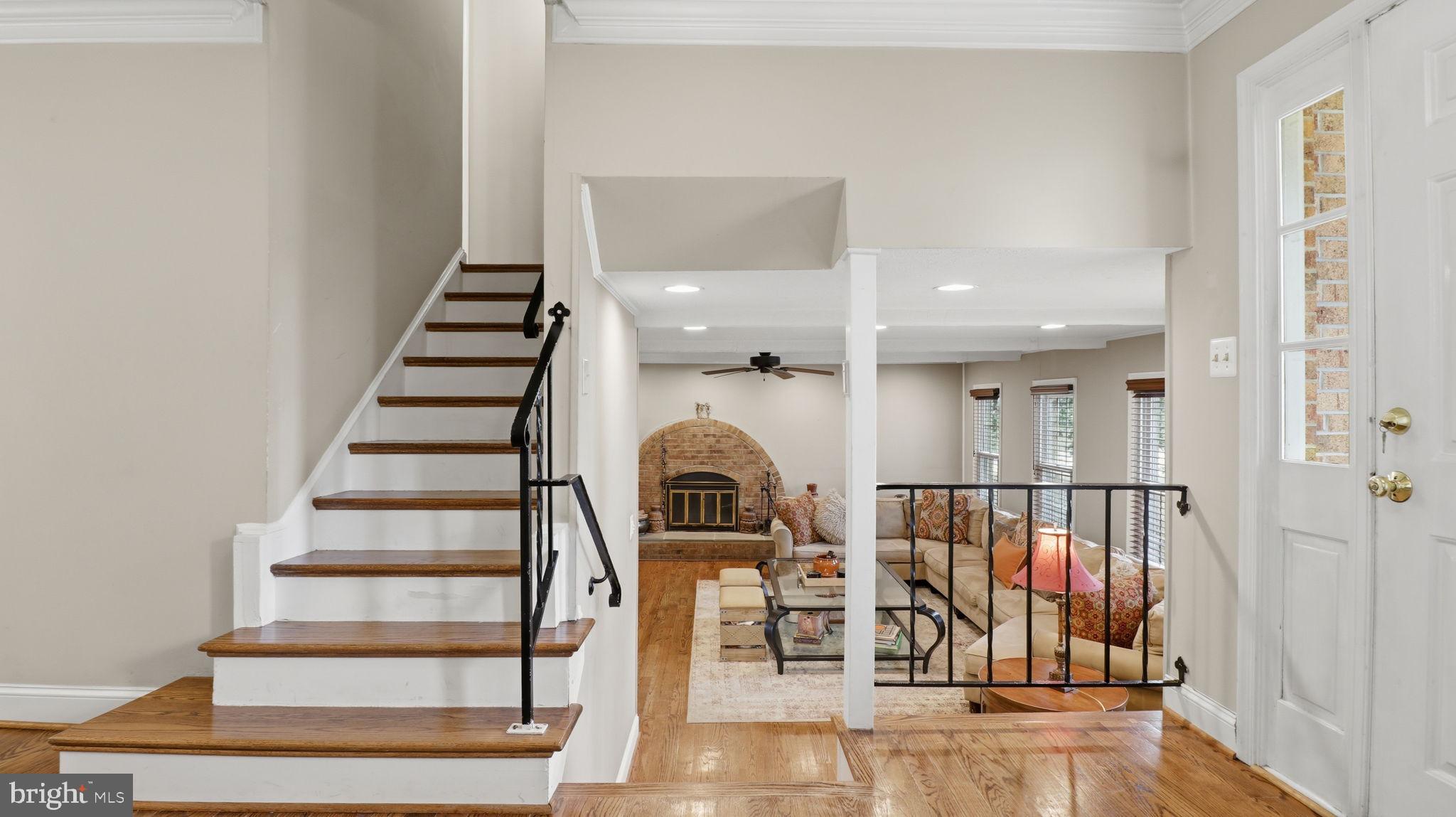 QUINCE ORCHARD KNOLLS - Residential