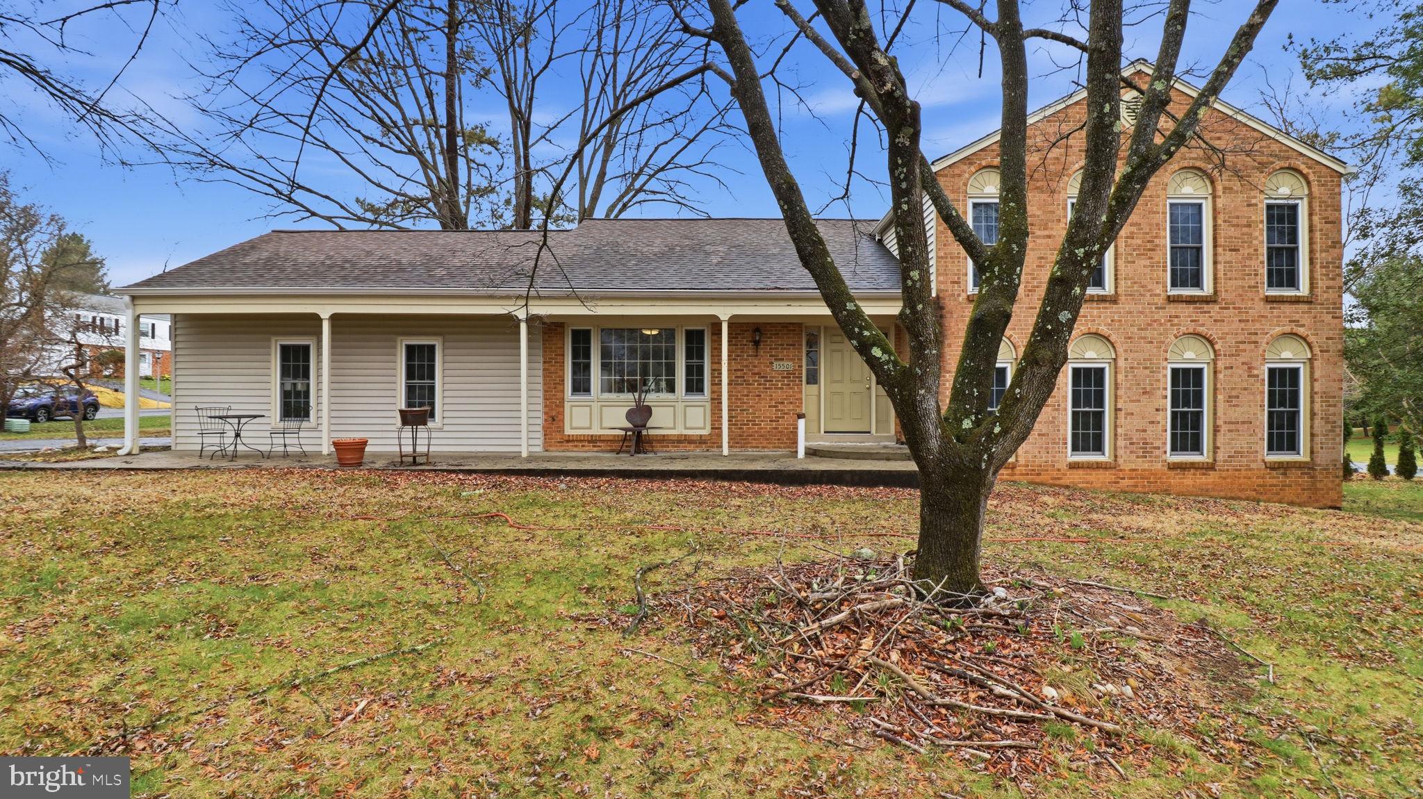 QUINCE ORCHARD KNOLLS - Residential