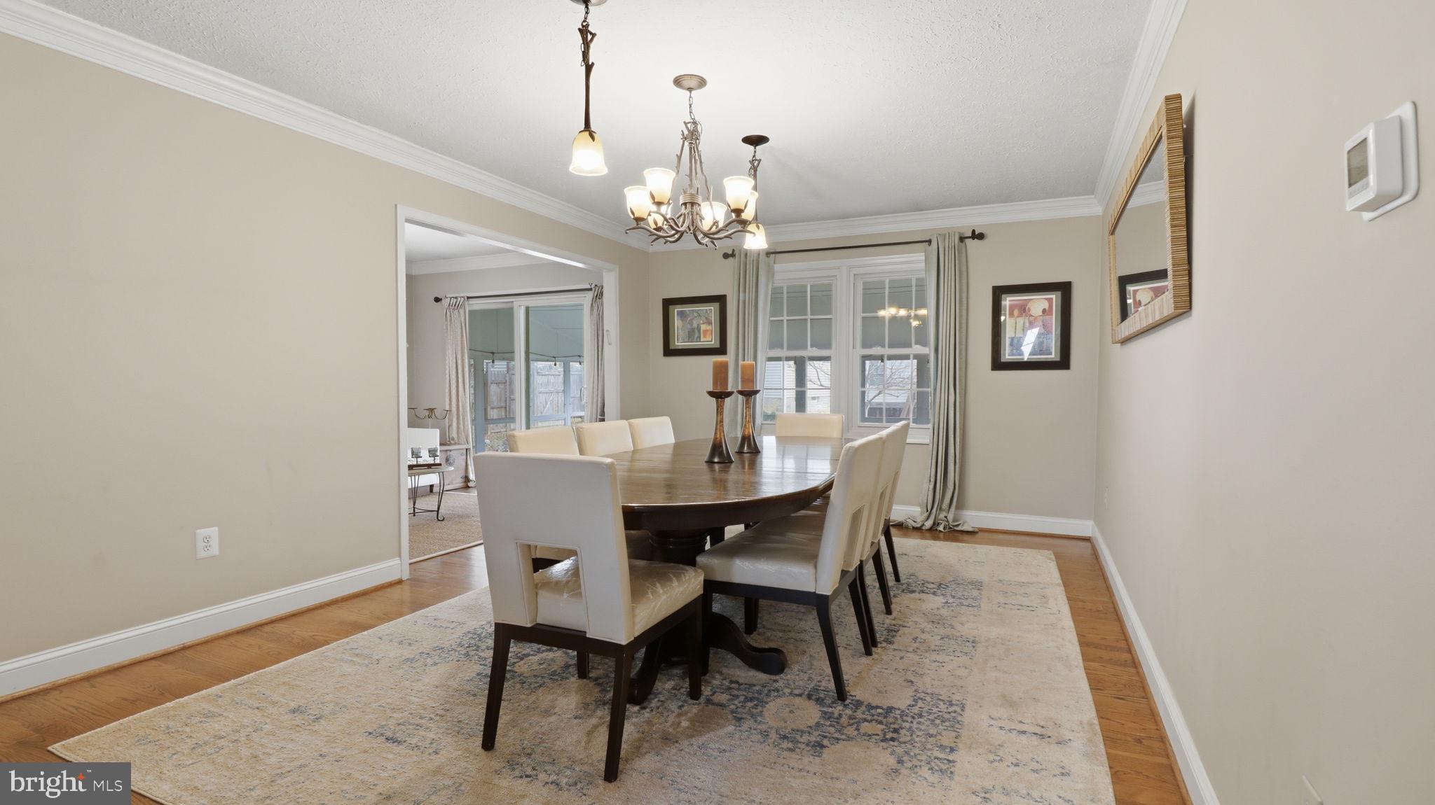 QUINCE ORCHARD KNOLLS - Residential