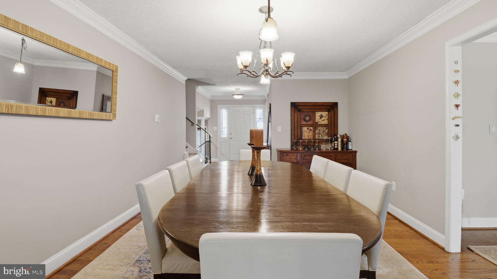 QUINCE ORCHARD KNOLLS - Residential