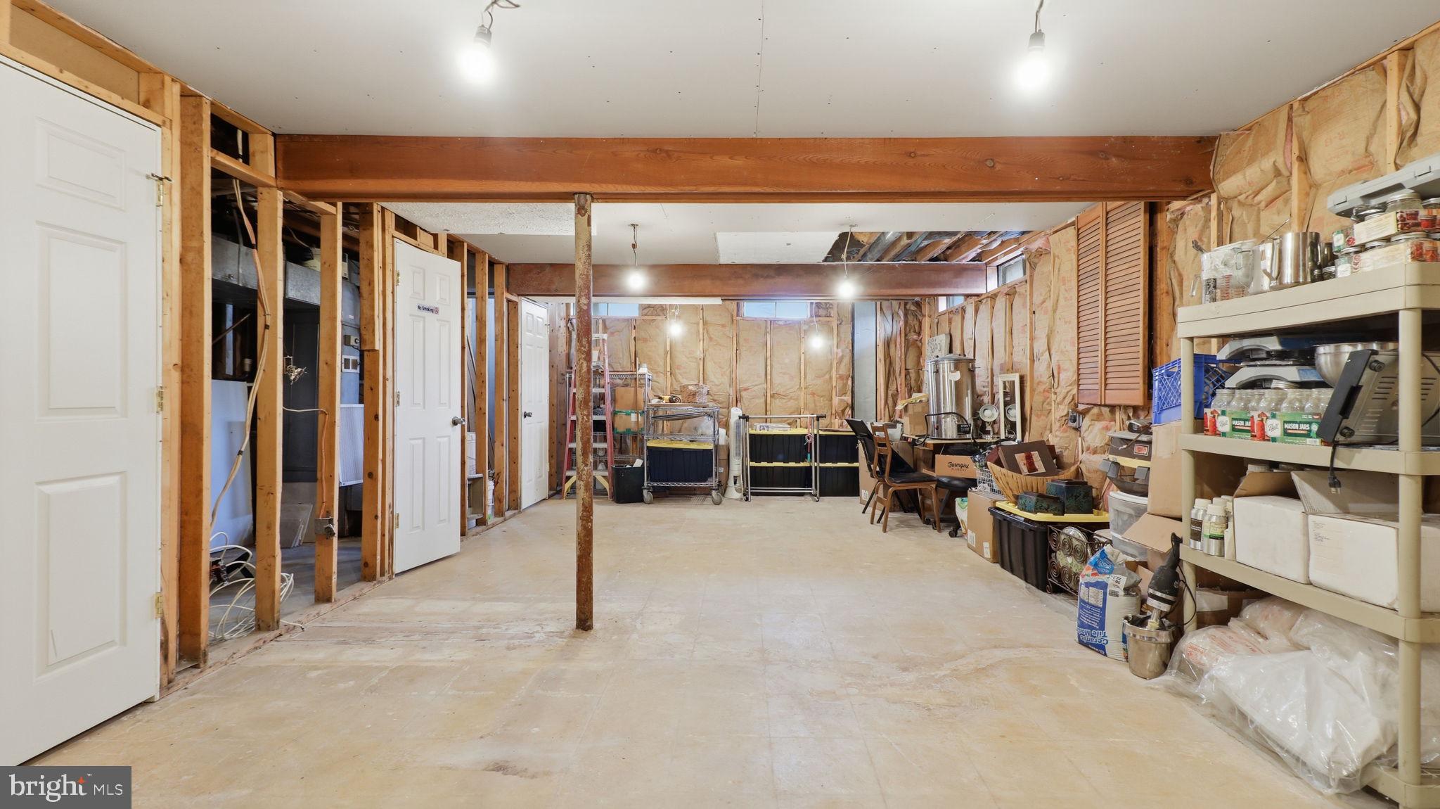 QUINCE ORCHARD KNOLLS - Residential