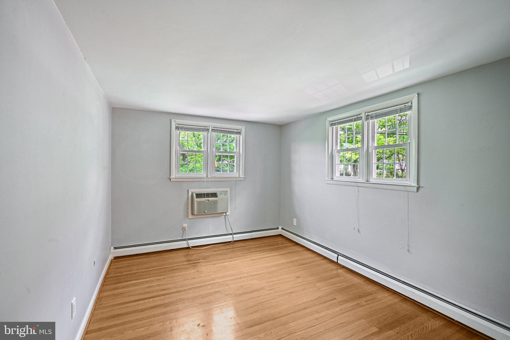 CHESTNUT HILL - Residential Income