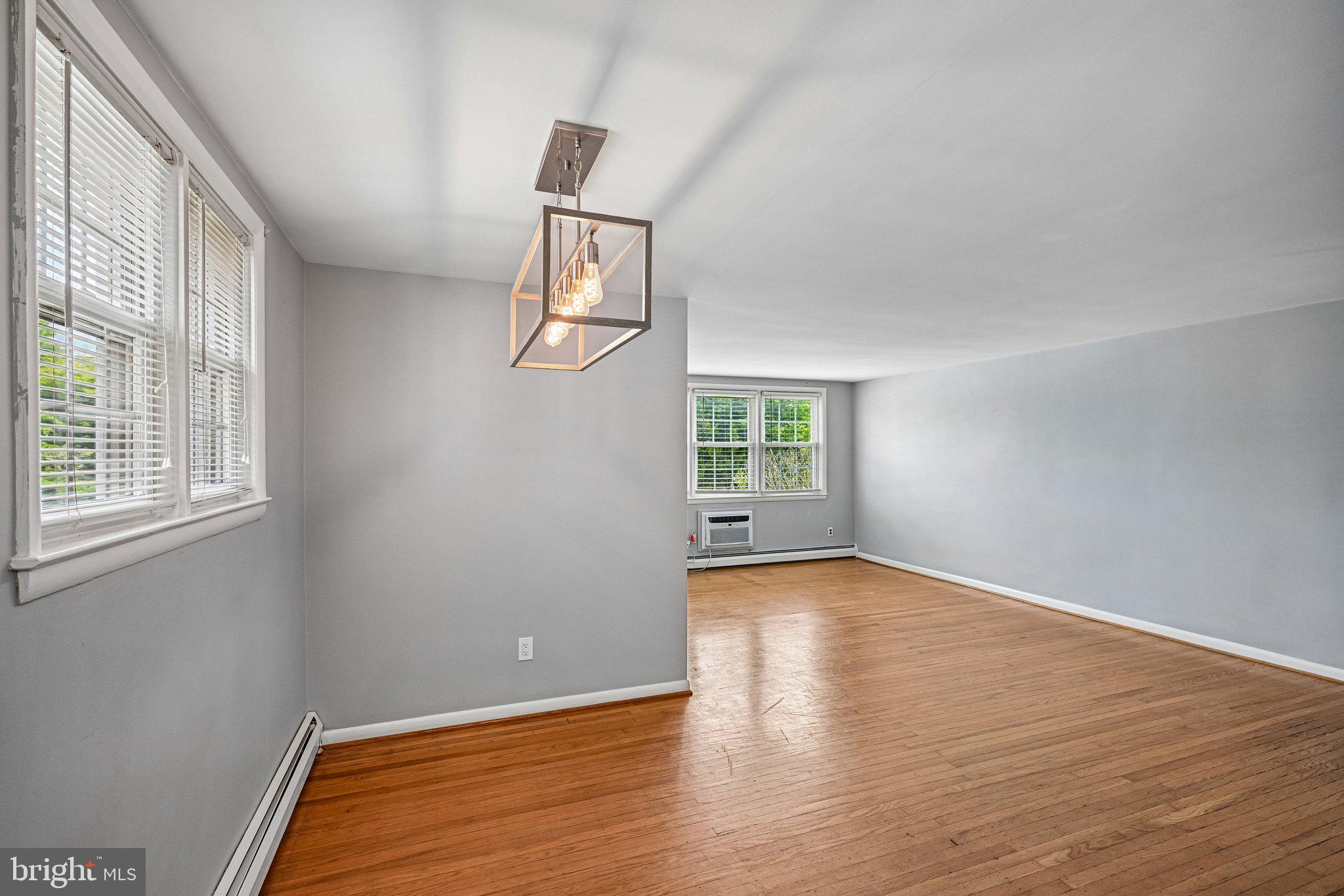 CHESTNUT HILL - Residential Income