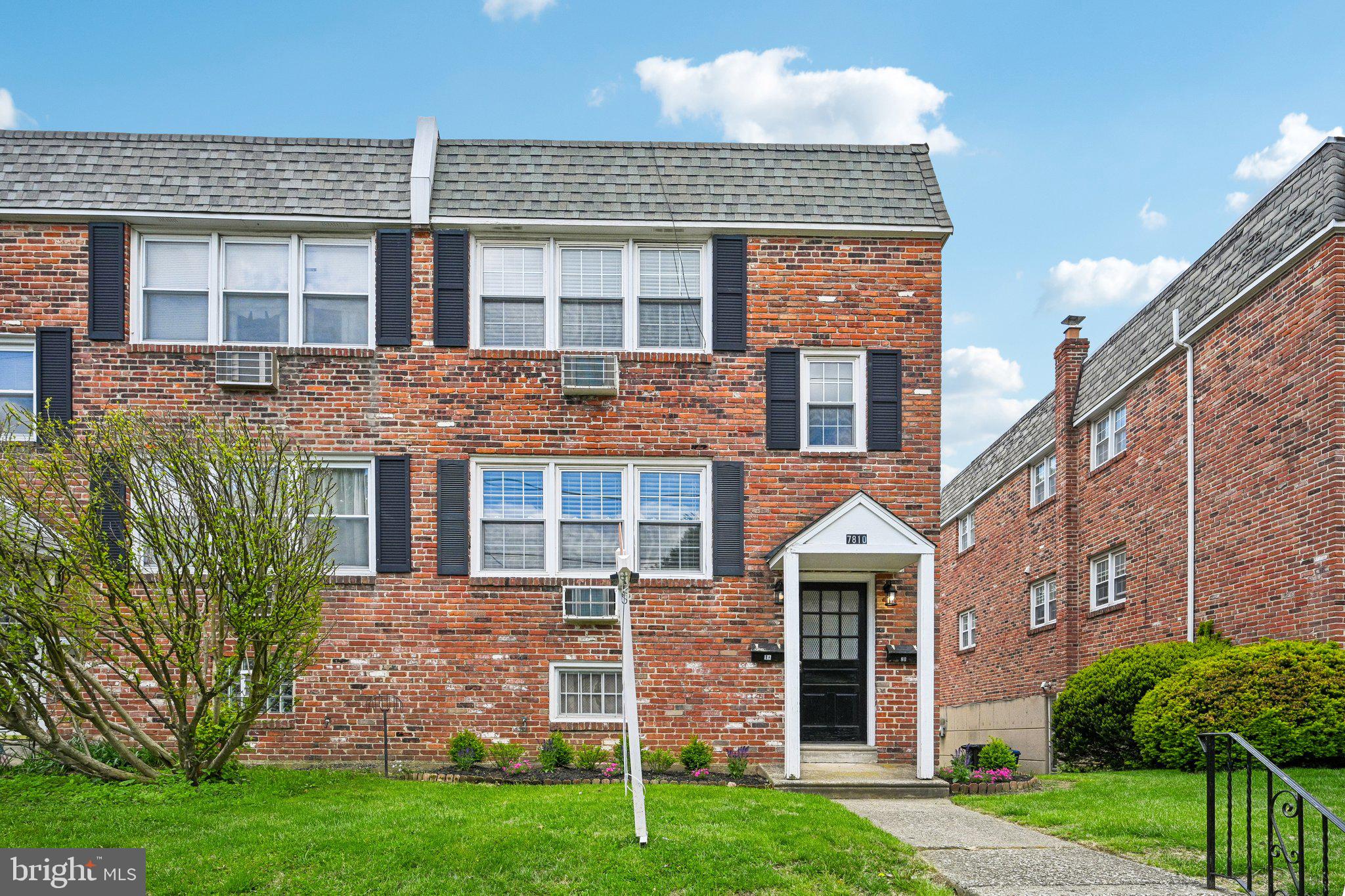 CHESTNUT HILL - Residential Income