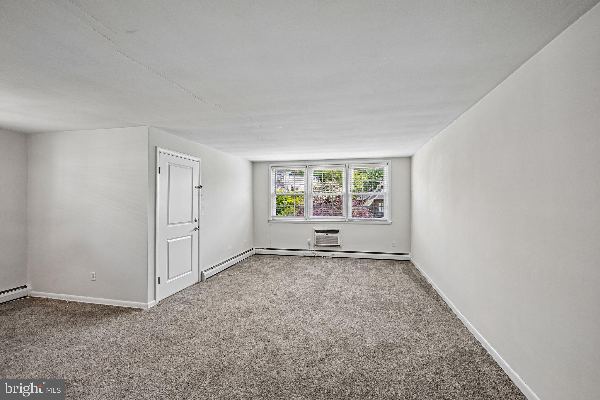 CHESTNUT HILL - Residential Income
