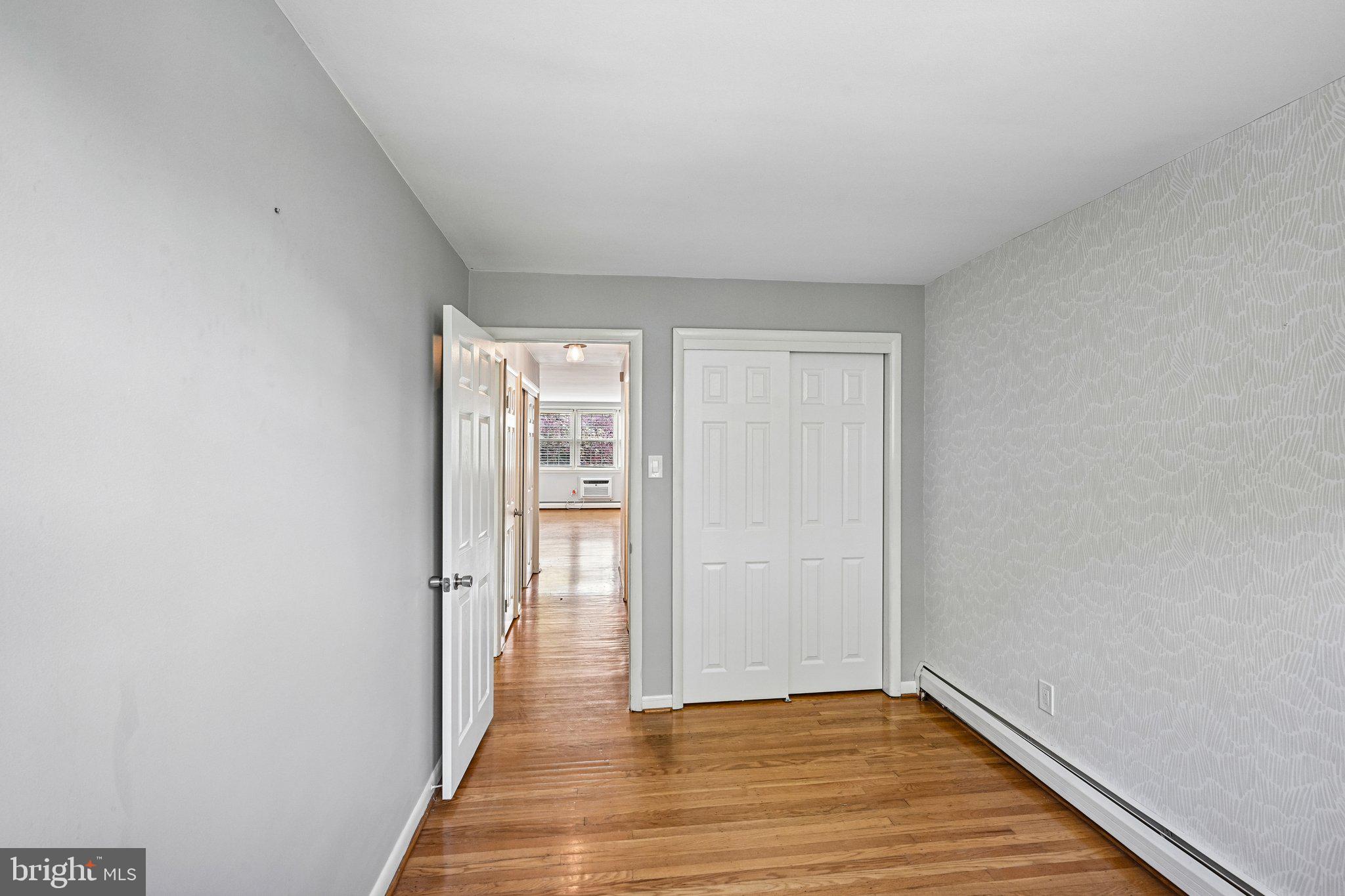 CHESTNUT HILL - Residential Income