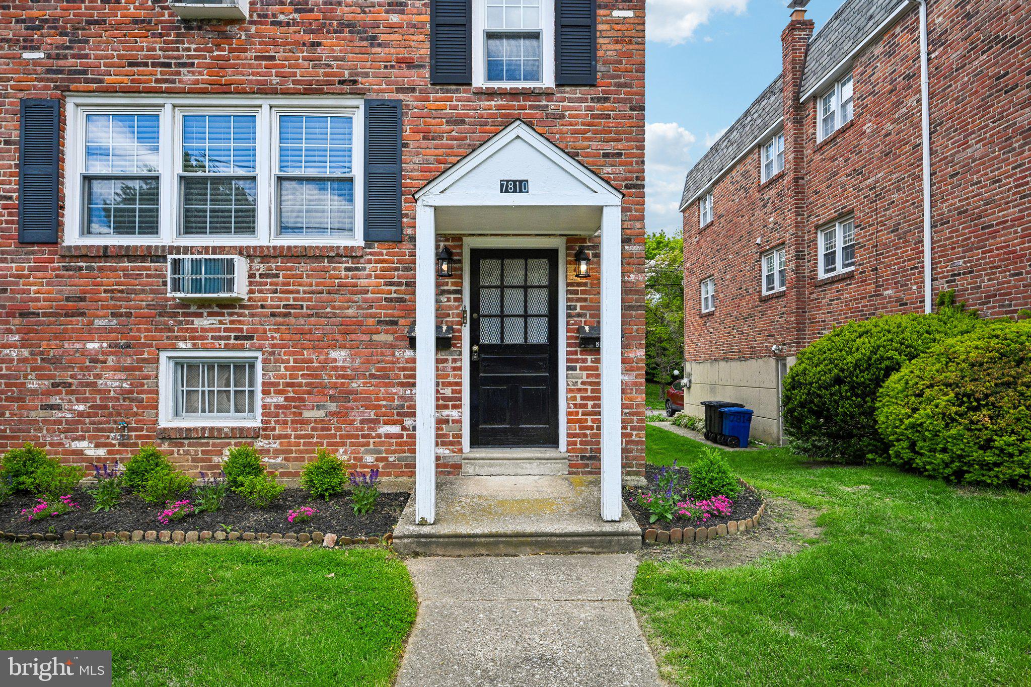 CHESTNUT HILL - Residential Income