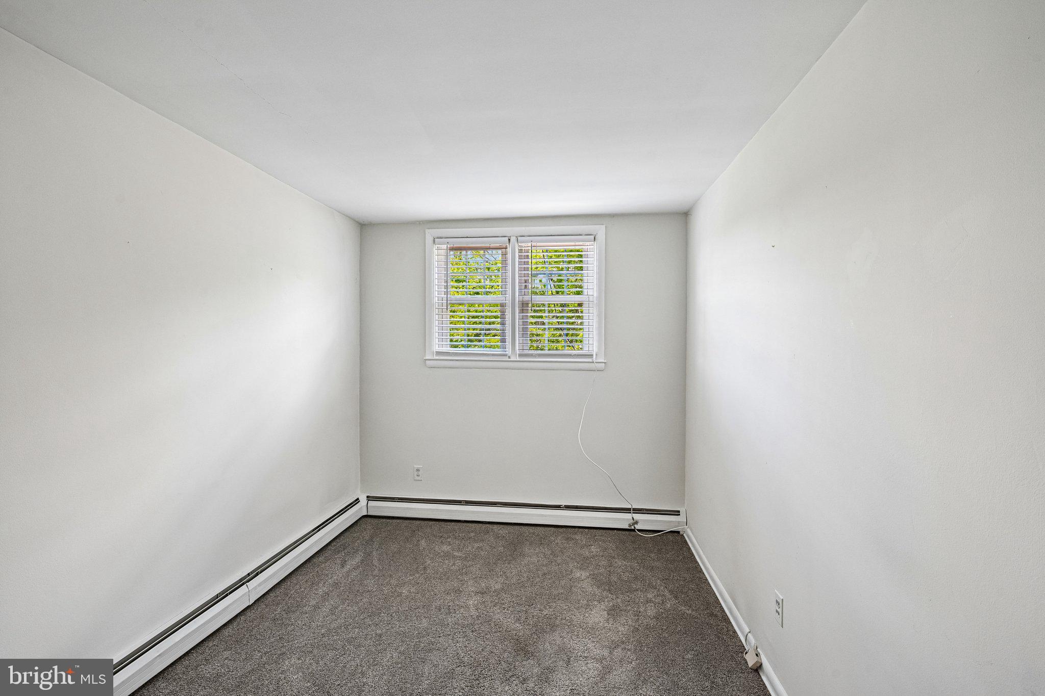 CHESTNUT HILL - Residential Income