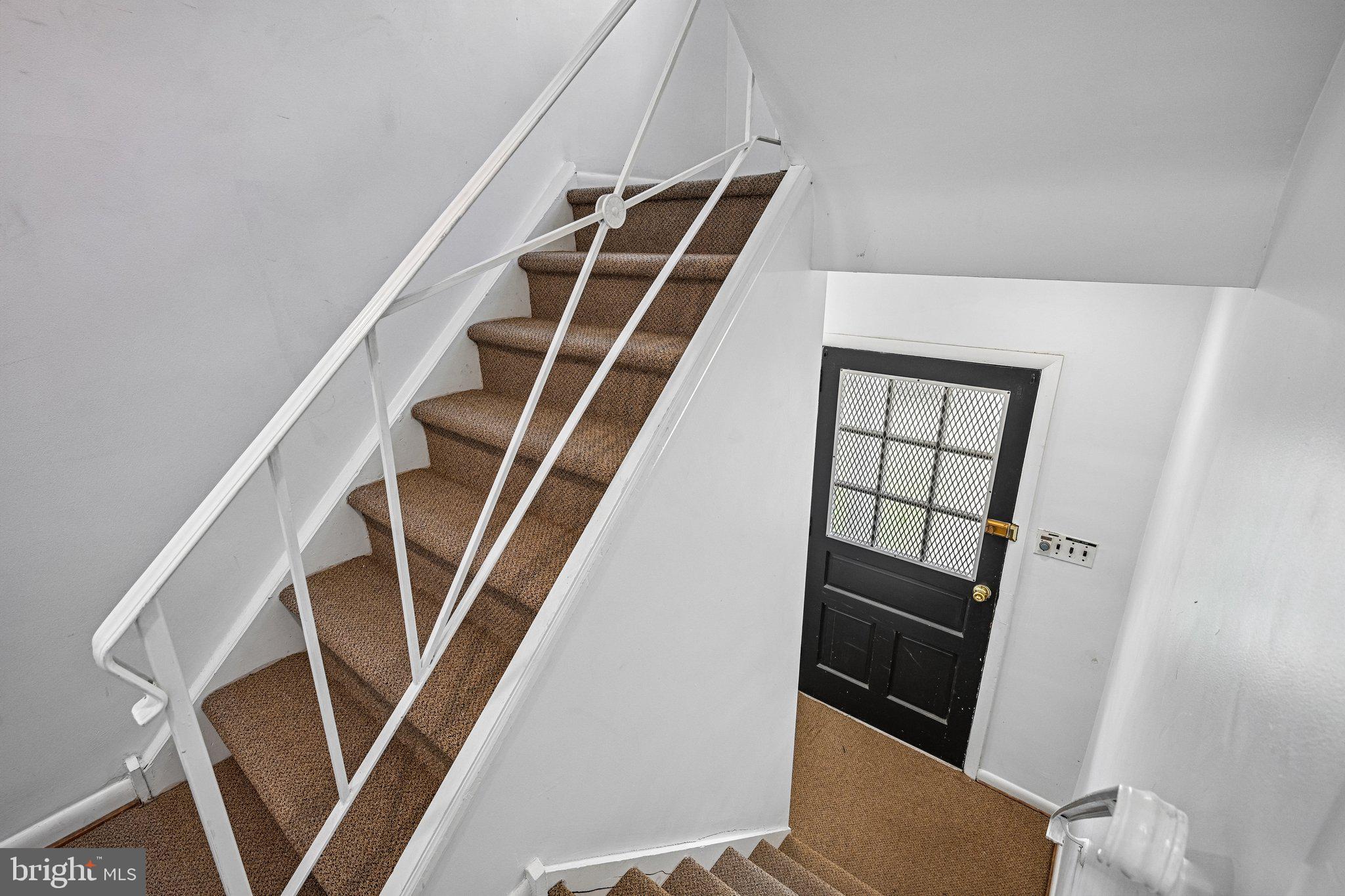CHESTNUT HILL - Residential Income