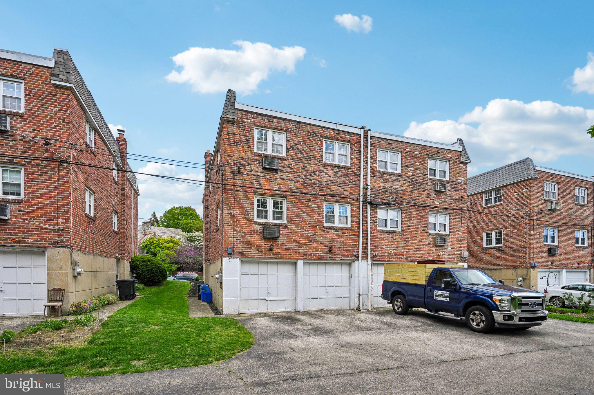 CHESTNUT HILL - Residential Income