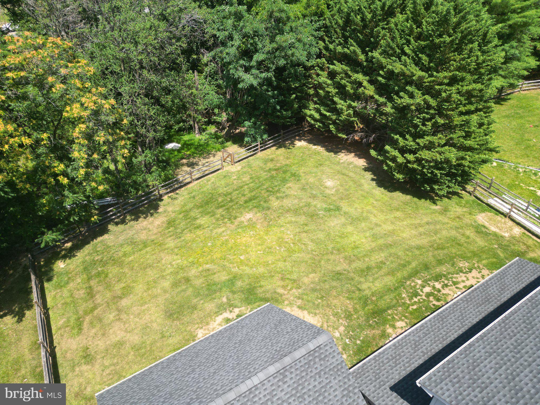 3175 LANIER LANE
