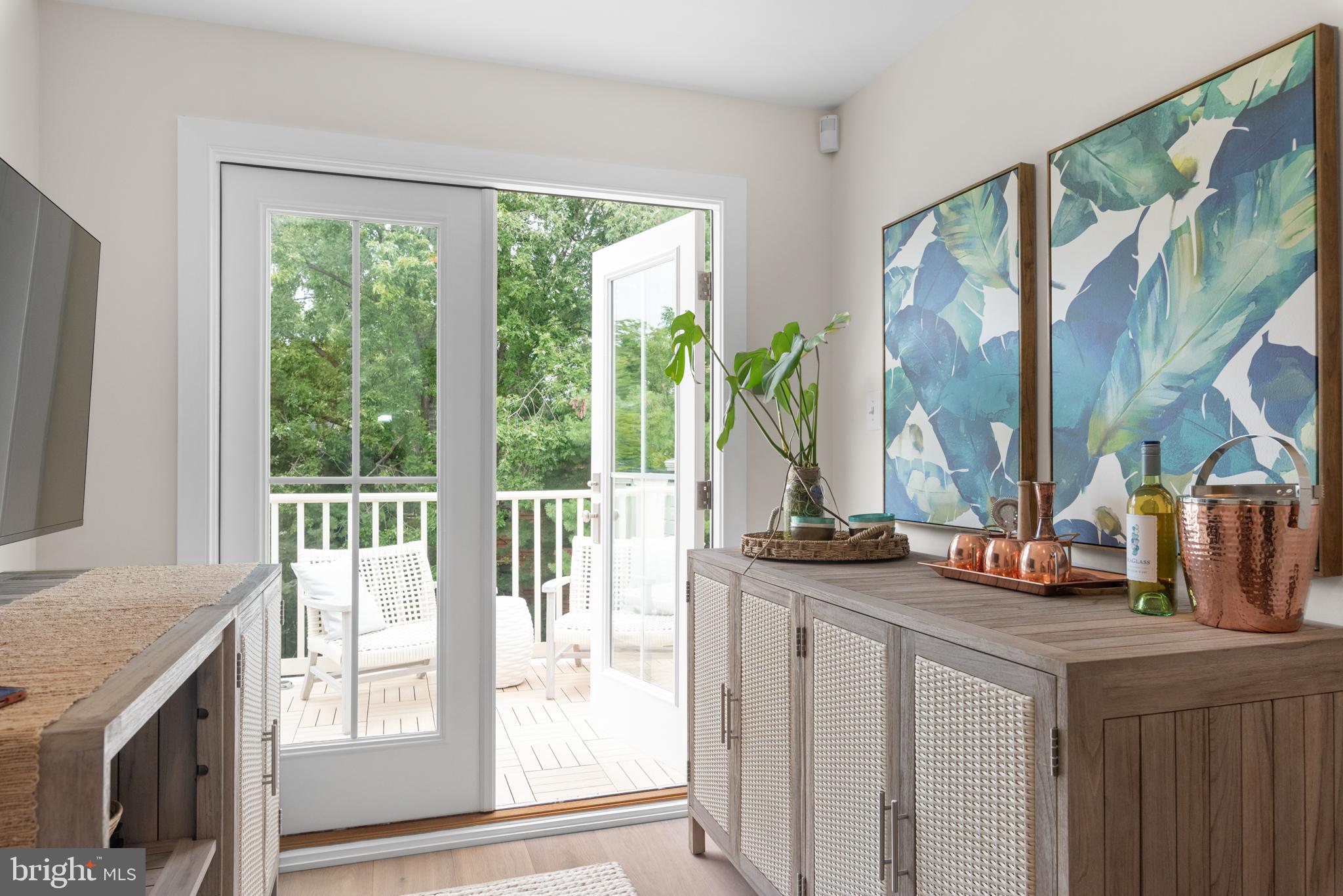 HISTORIC DISTRICT - Residential