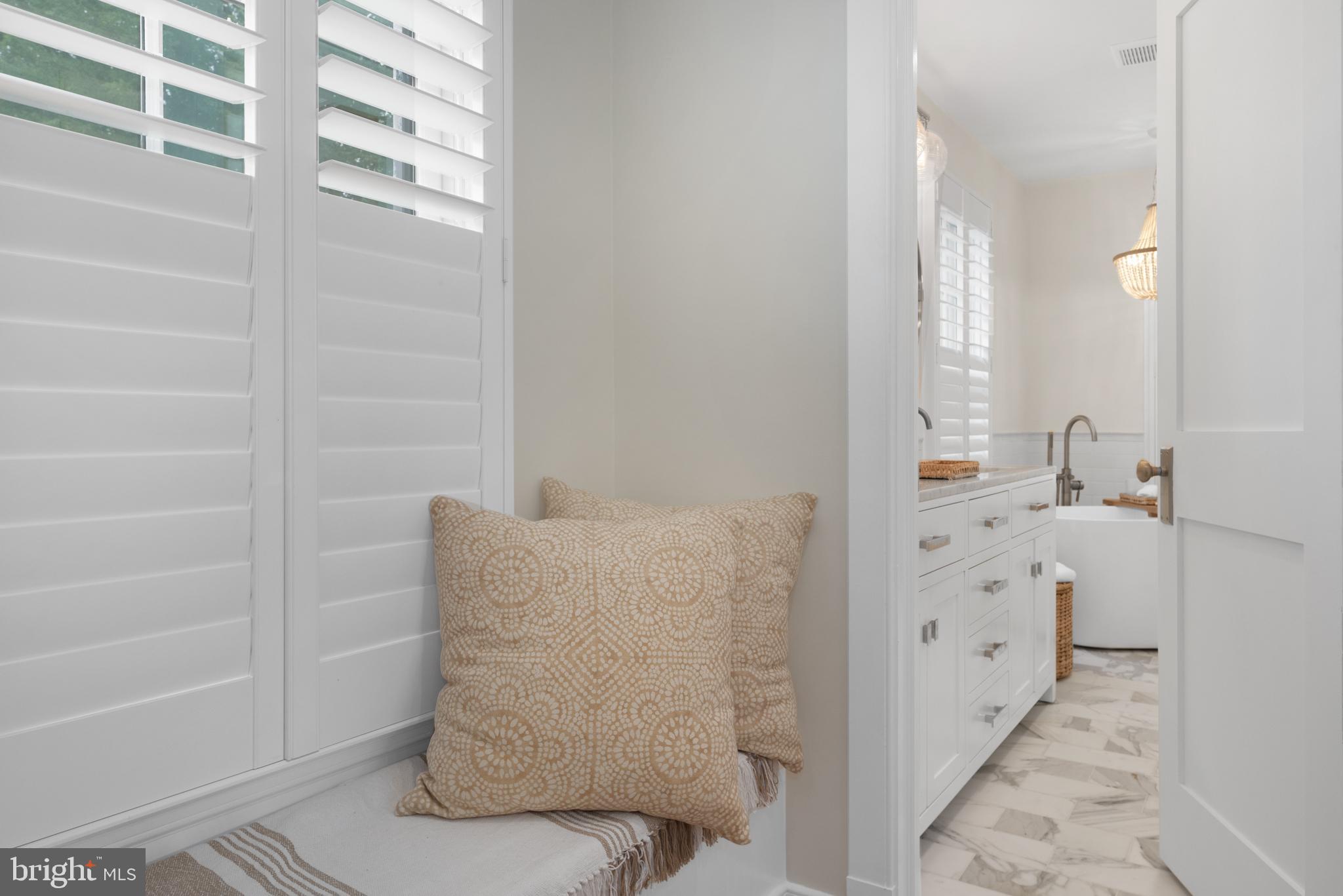 HISTORIC DISTRICT - Residential