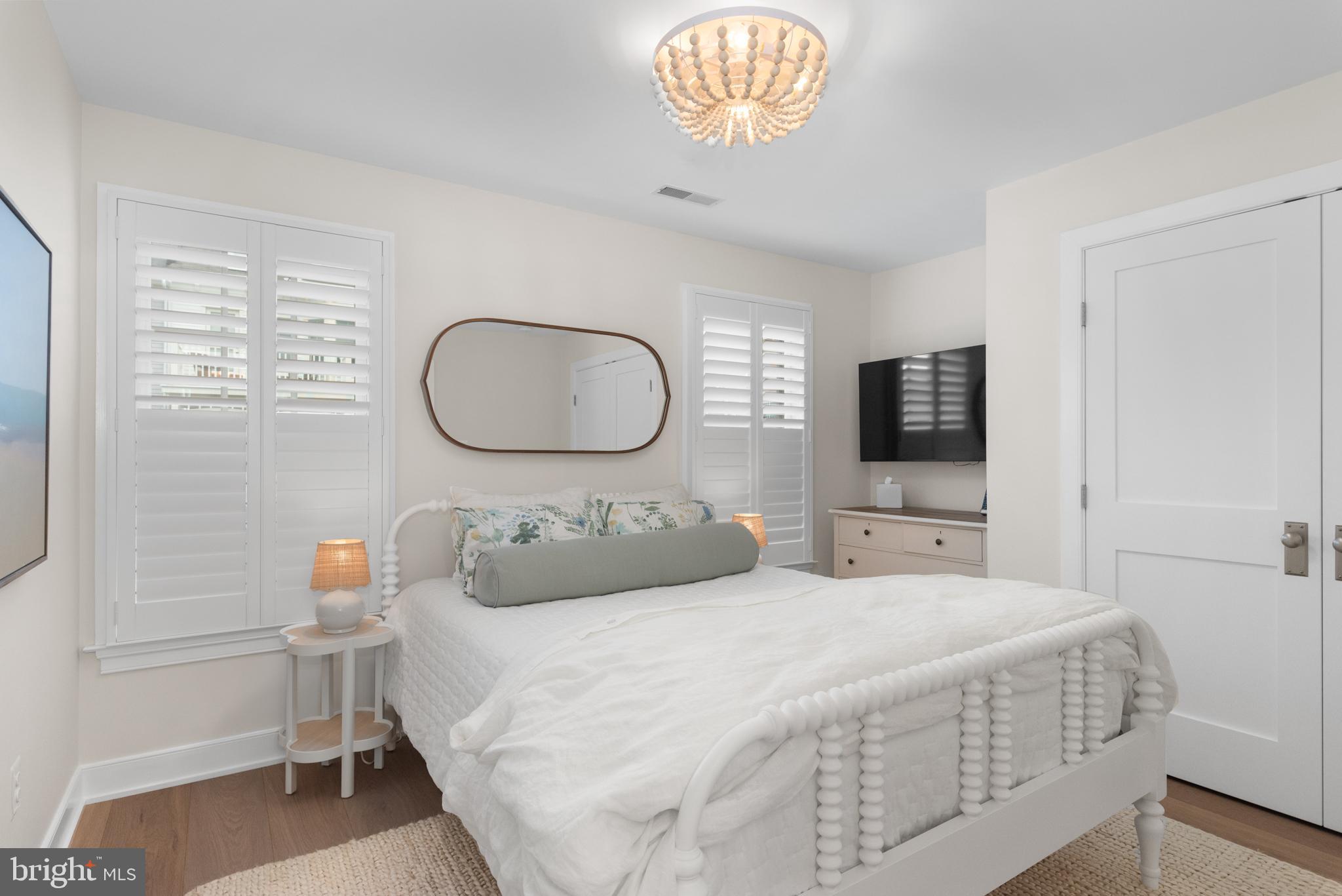 HISTORIC DISTRICT - Residential